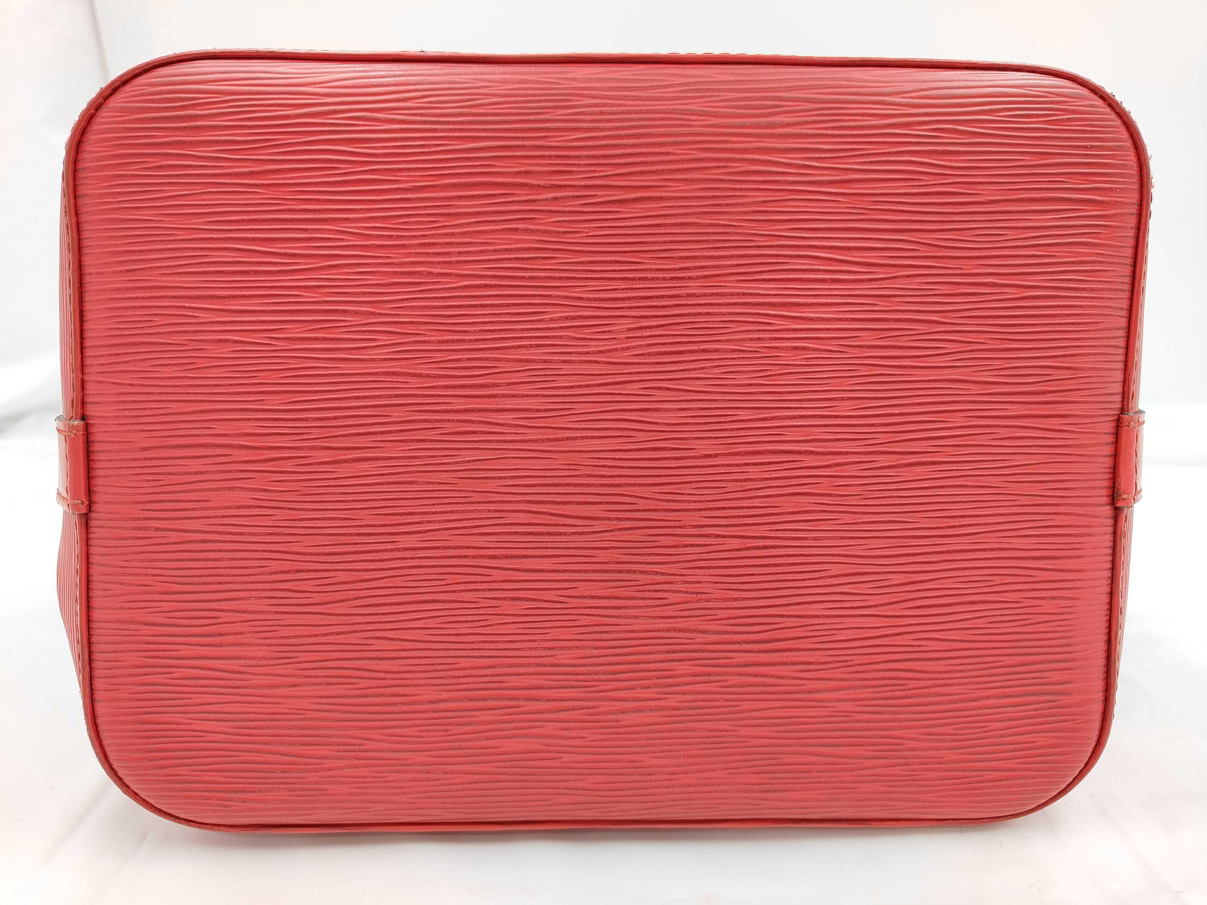 Epi Petit Noé Red Shoulder Bag — view 7