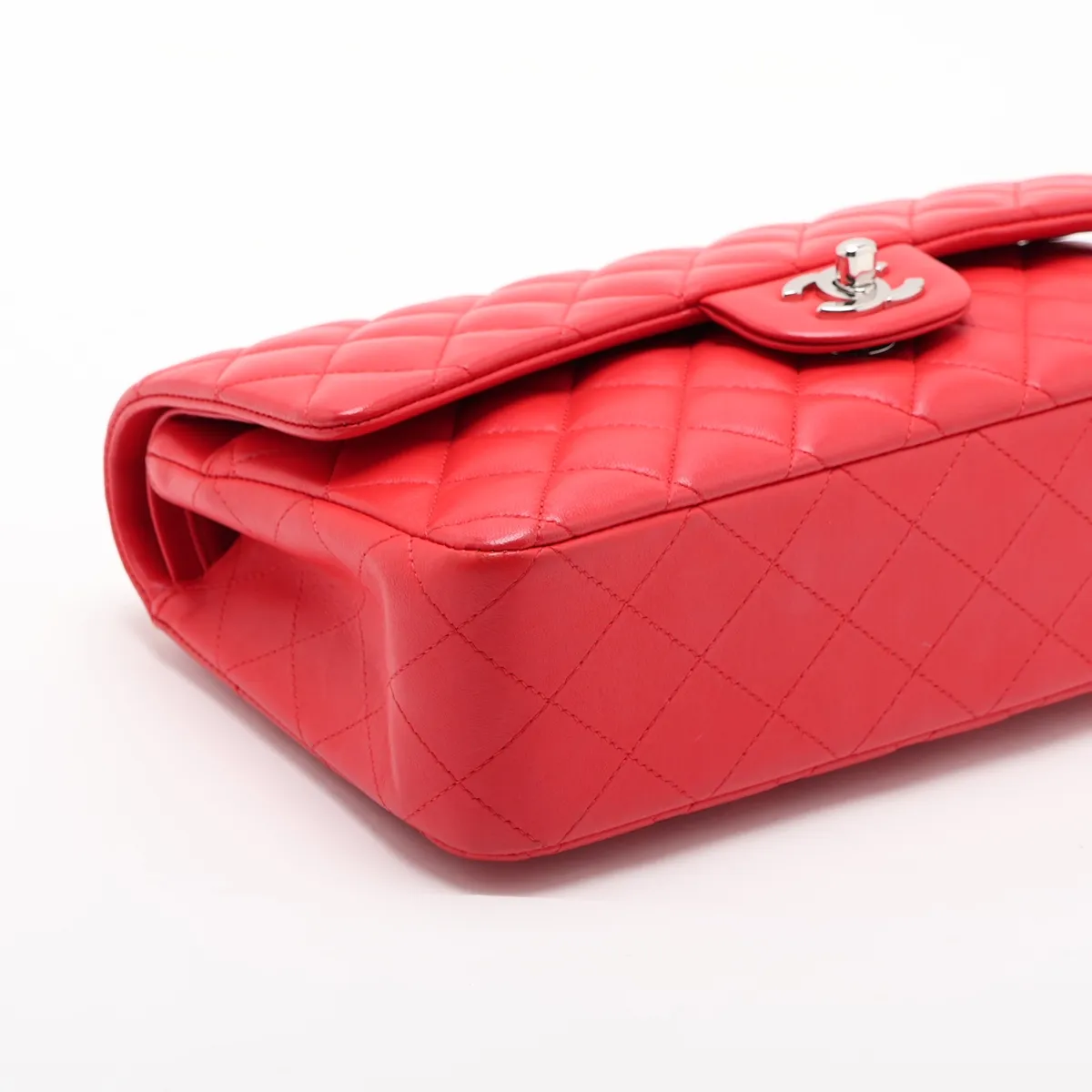 [Individually packaged] Chanel Matelassé 25 Lambskin Double Flap Double Chain Bag, Red, Silver Hardware, 22498507, Serial Number 22, A01112 — view 4