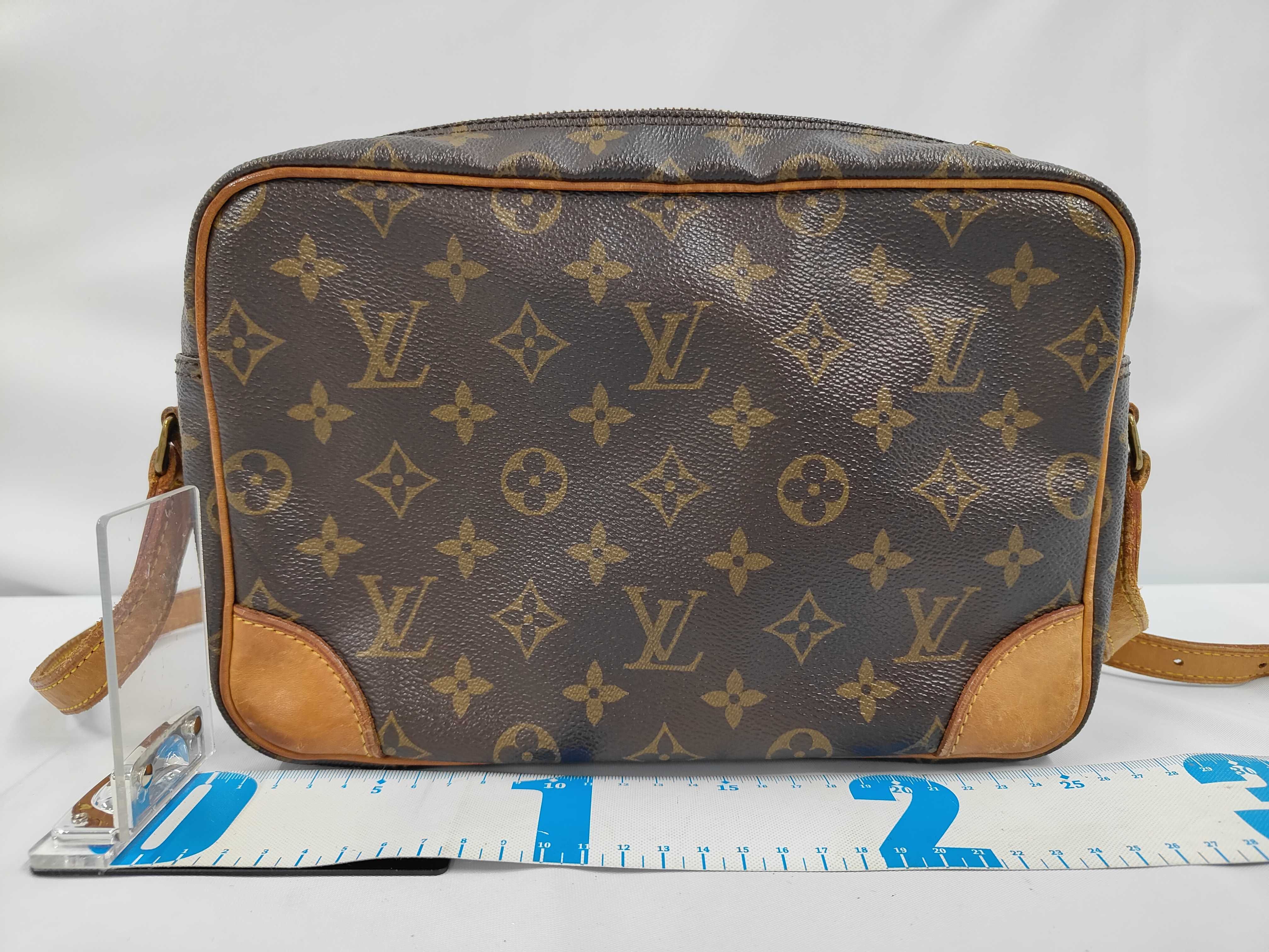 M51274 Monogram Trocadero PM Shoulder Bag — view 2
