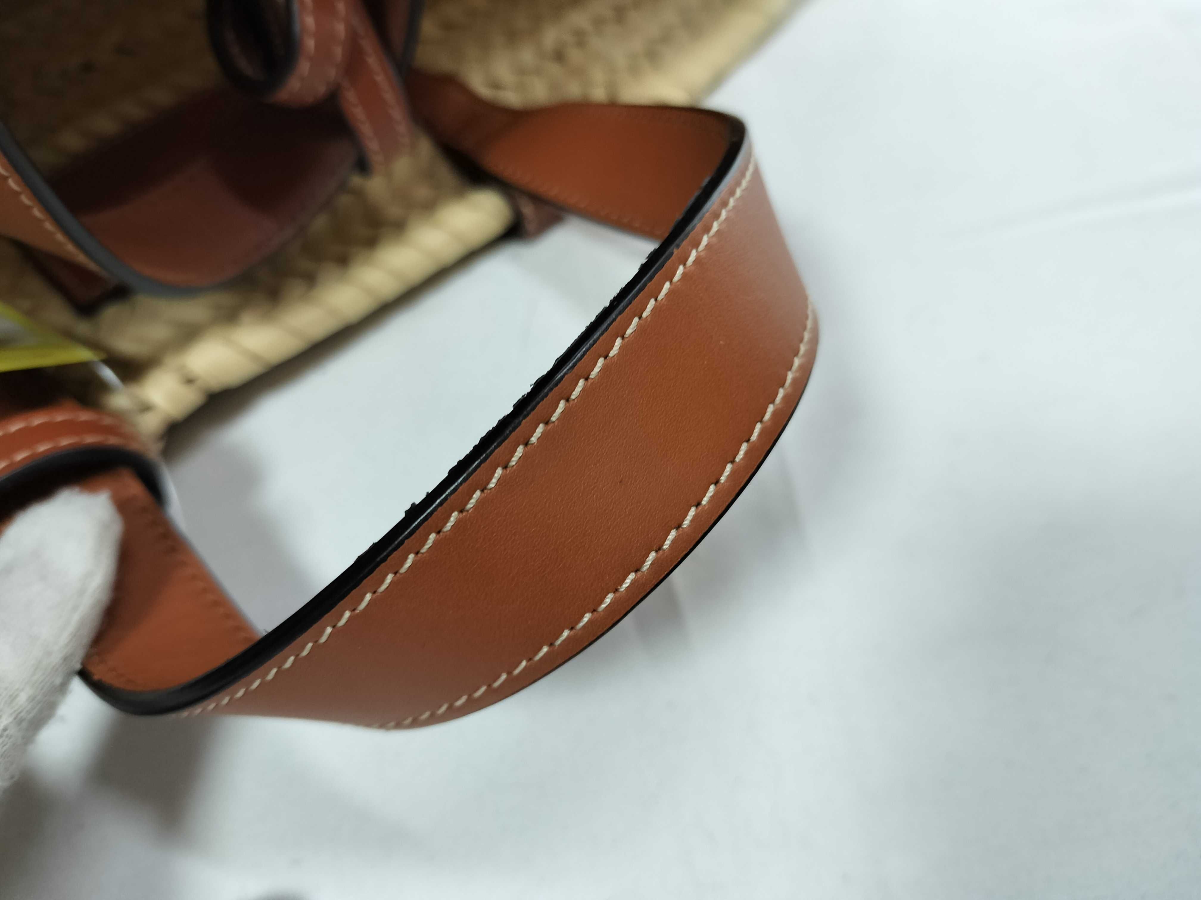 Triomphe Classic Panier Bag — view 4