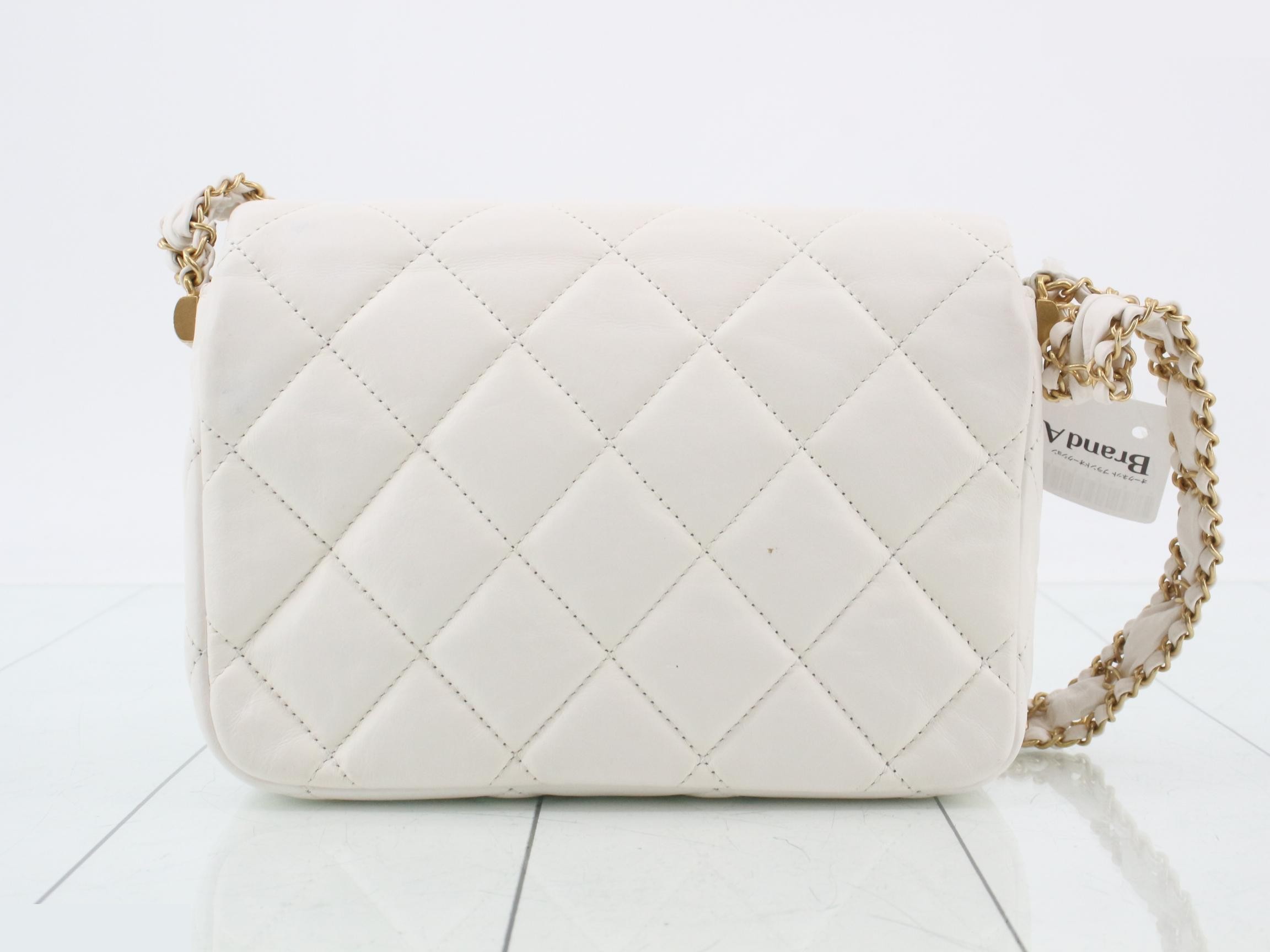 19 Leather Chain Shoulder Bag, White — view 2