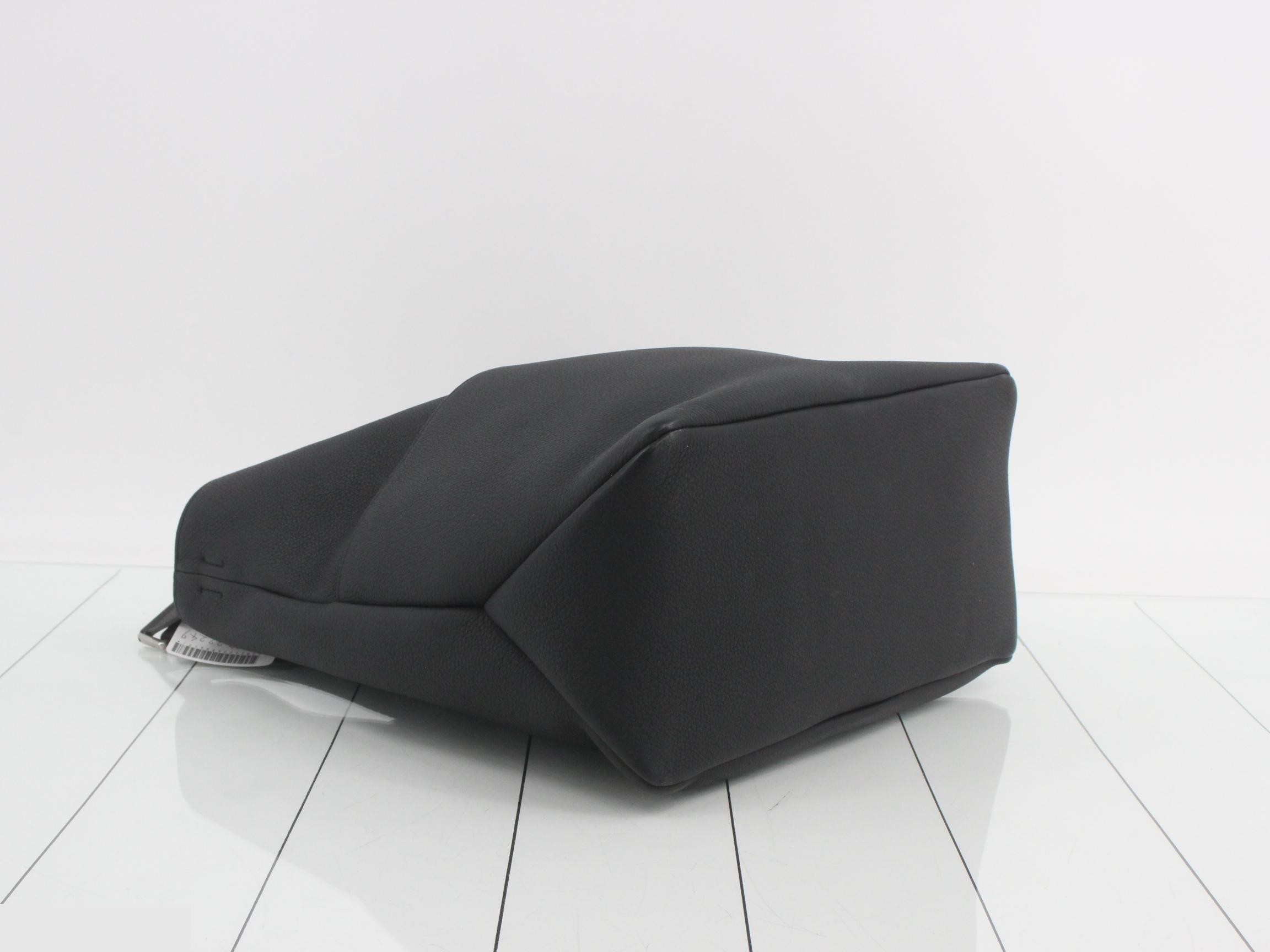 Current model: Oblique Vertical Hobo Bag — view 5