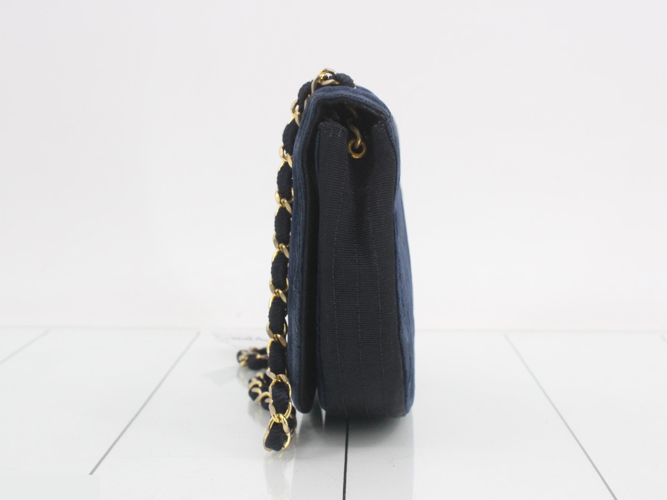 Mademoiselle (Bag) - Shoulder Bag — view 3