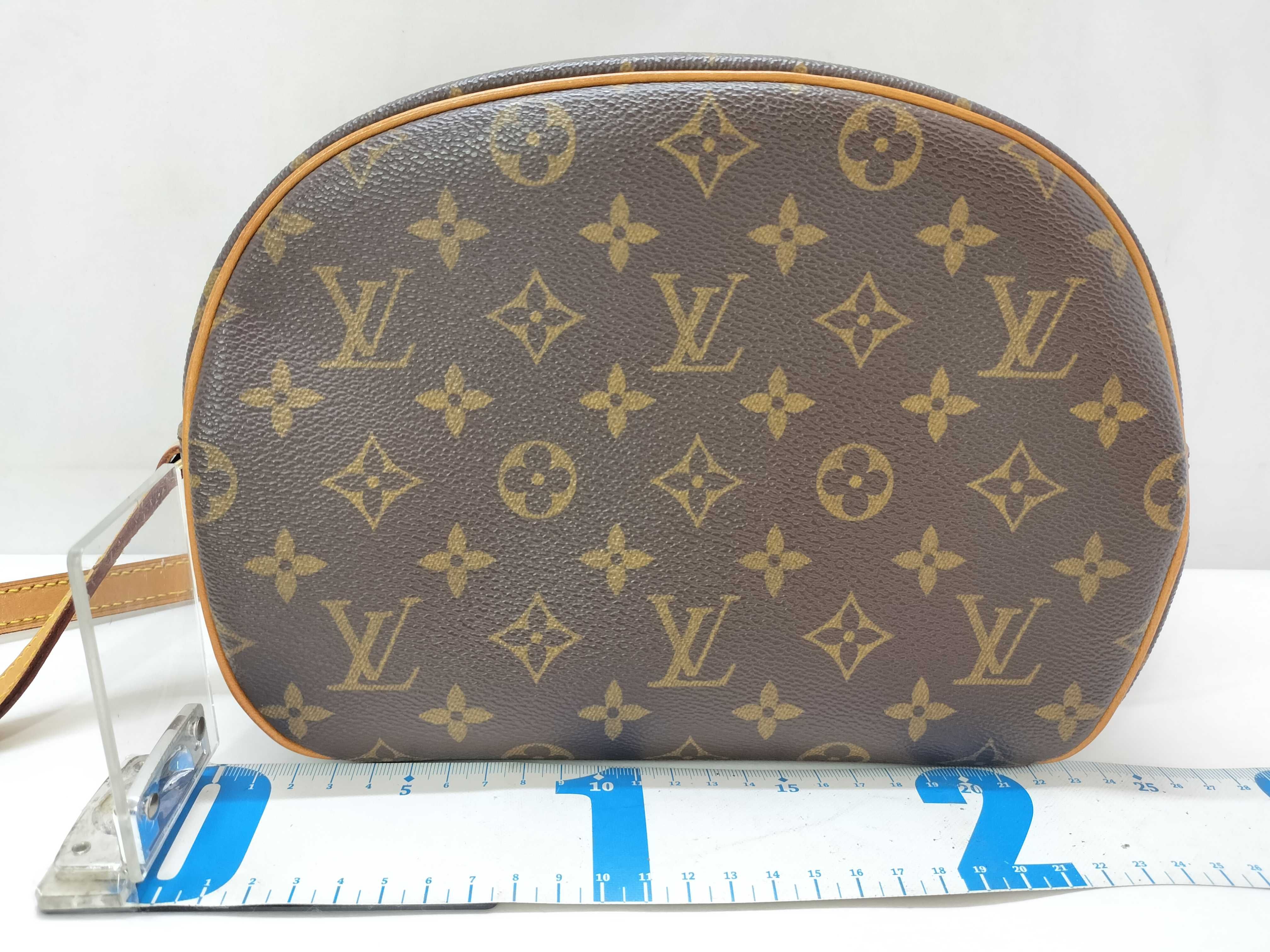 Monogram Blois M51221 N00041 Shoulder Bag — view 2