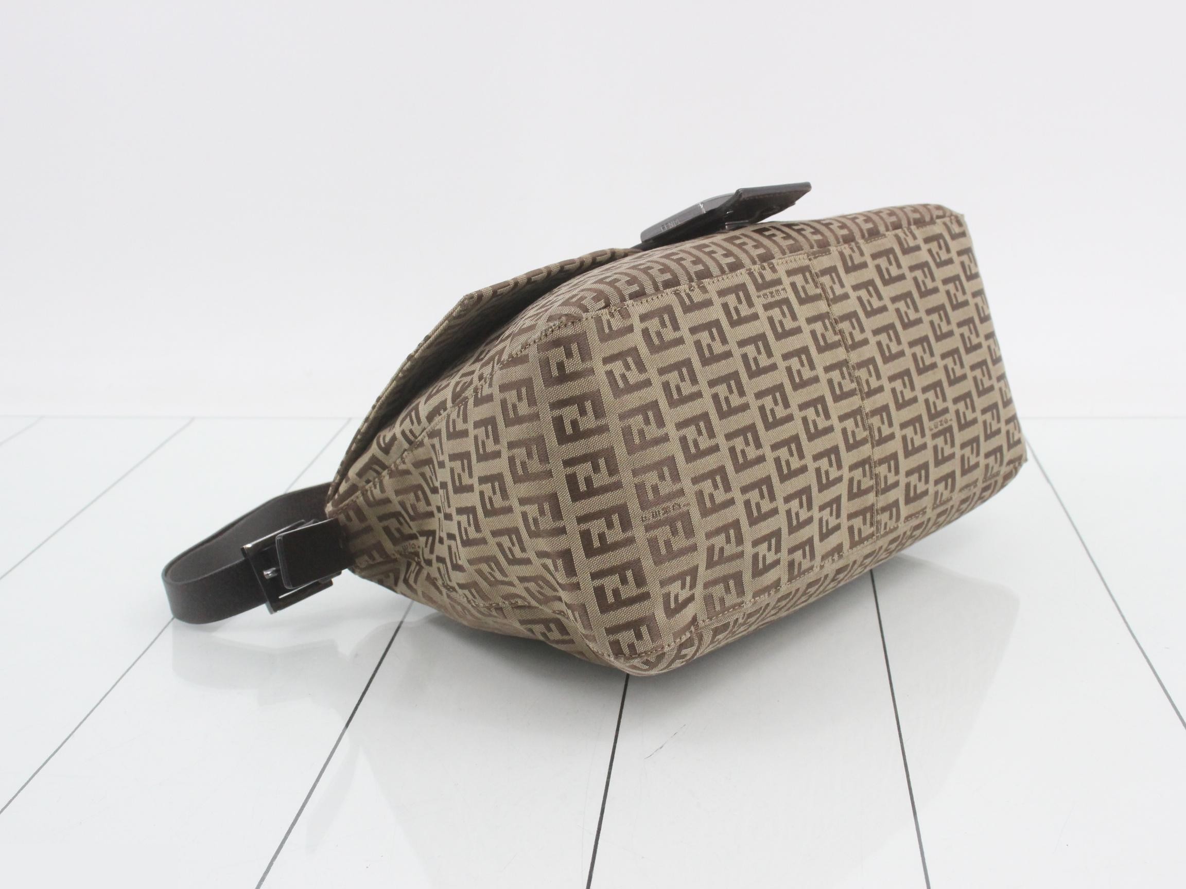 Mamma Baguette Zucchino One-Shoulder Bag — view 5