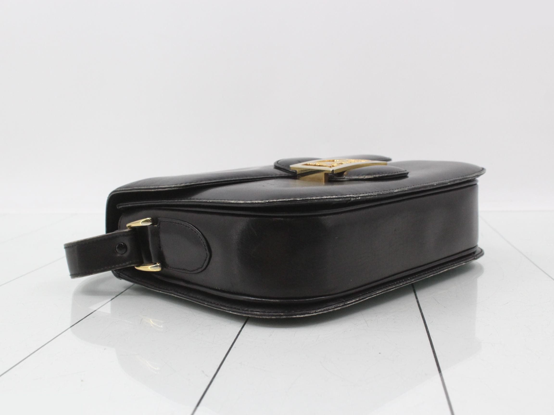Shoulder bag, carriage hardware, black leather — view 5
