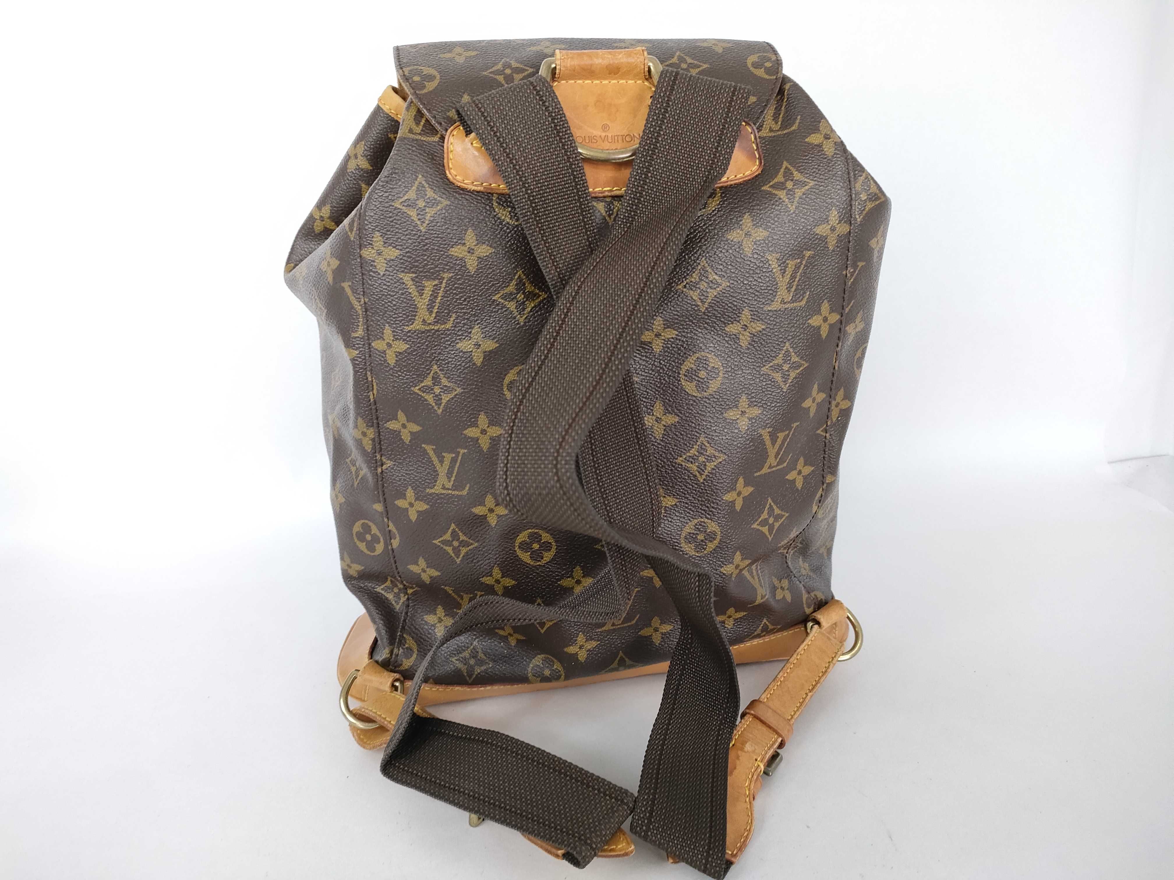 Monogram Louis Vuitton Montsouris MM Rucksack — view 3