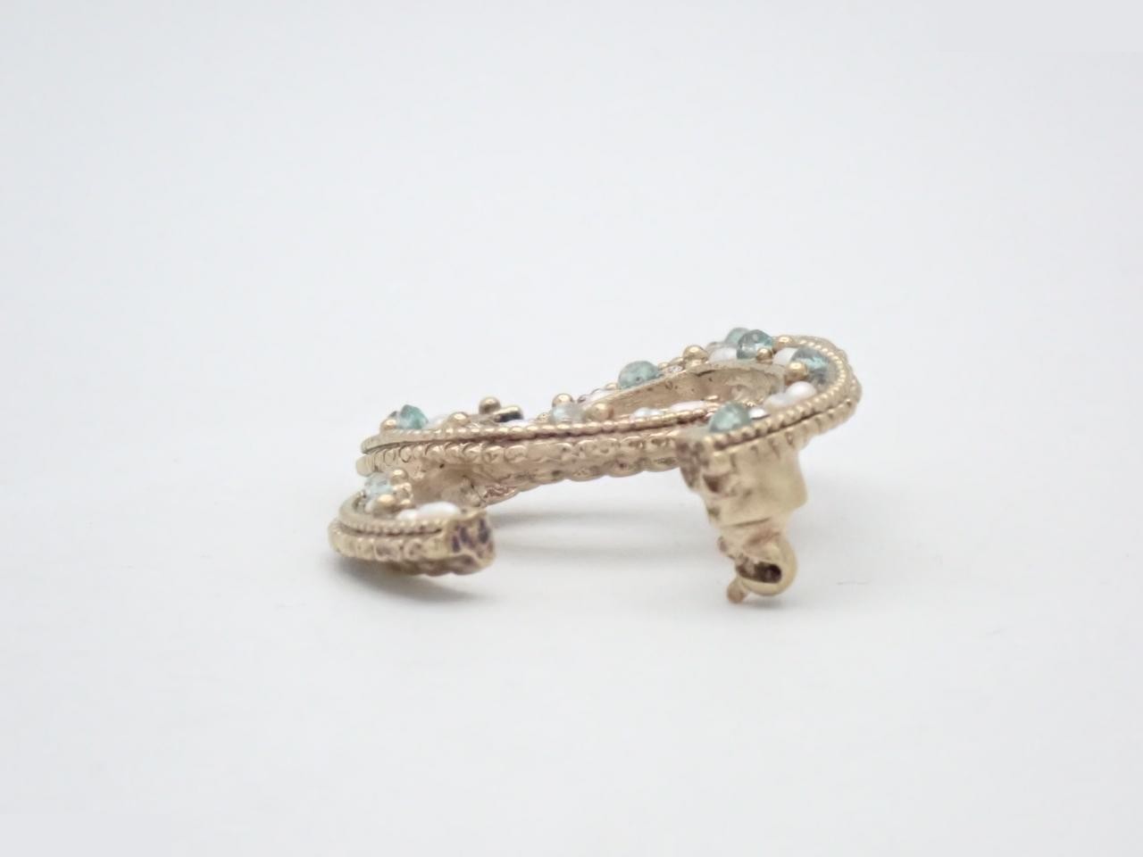 brooch, A18C, Coco Mark, colored stone, pearl, 4.5cm wide. — view 3