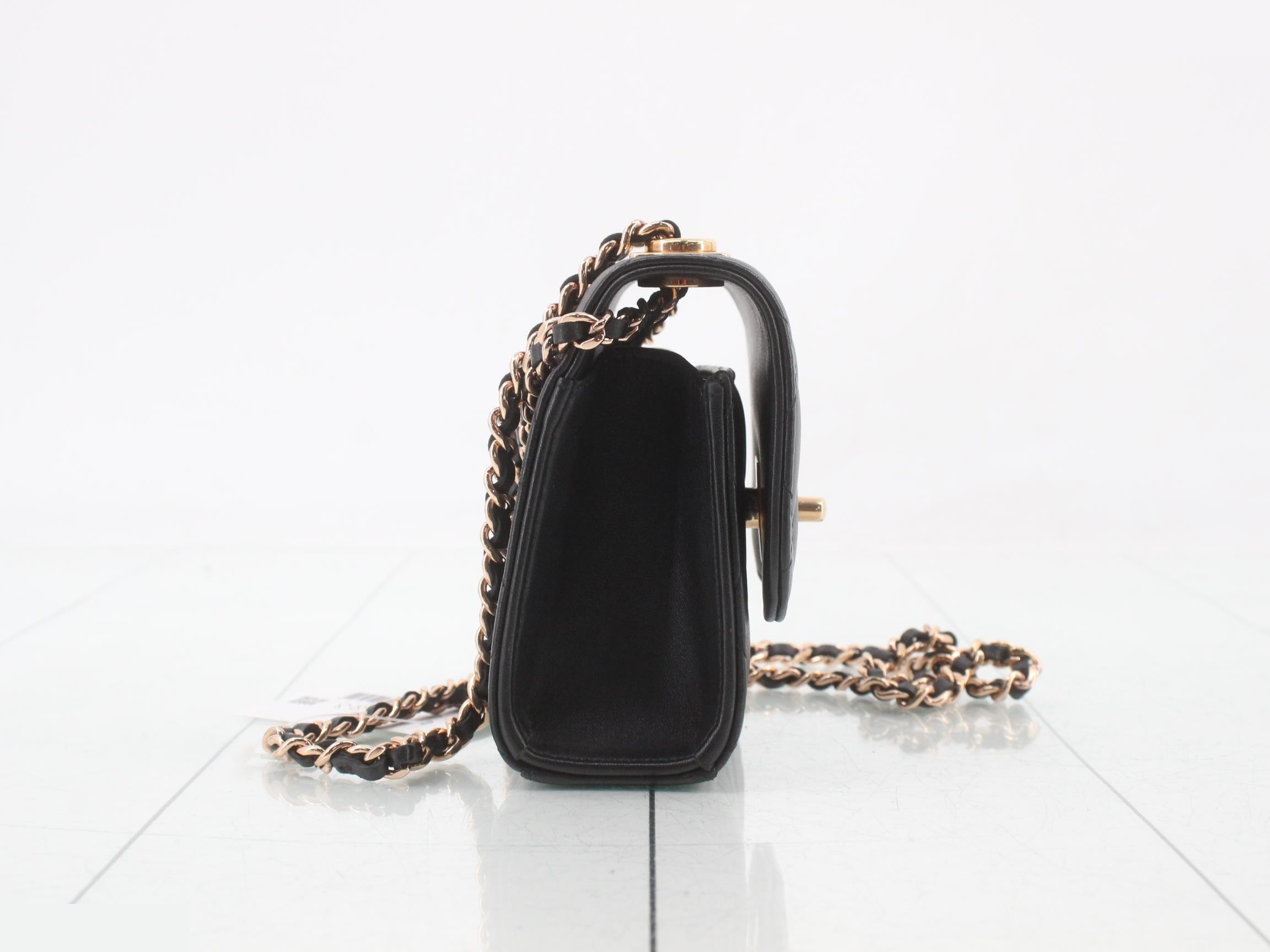 Matelassé Trendy Mini Chain Shoulder Bag, Lambskin, Black — view 4