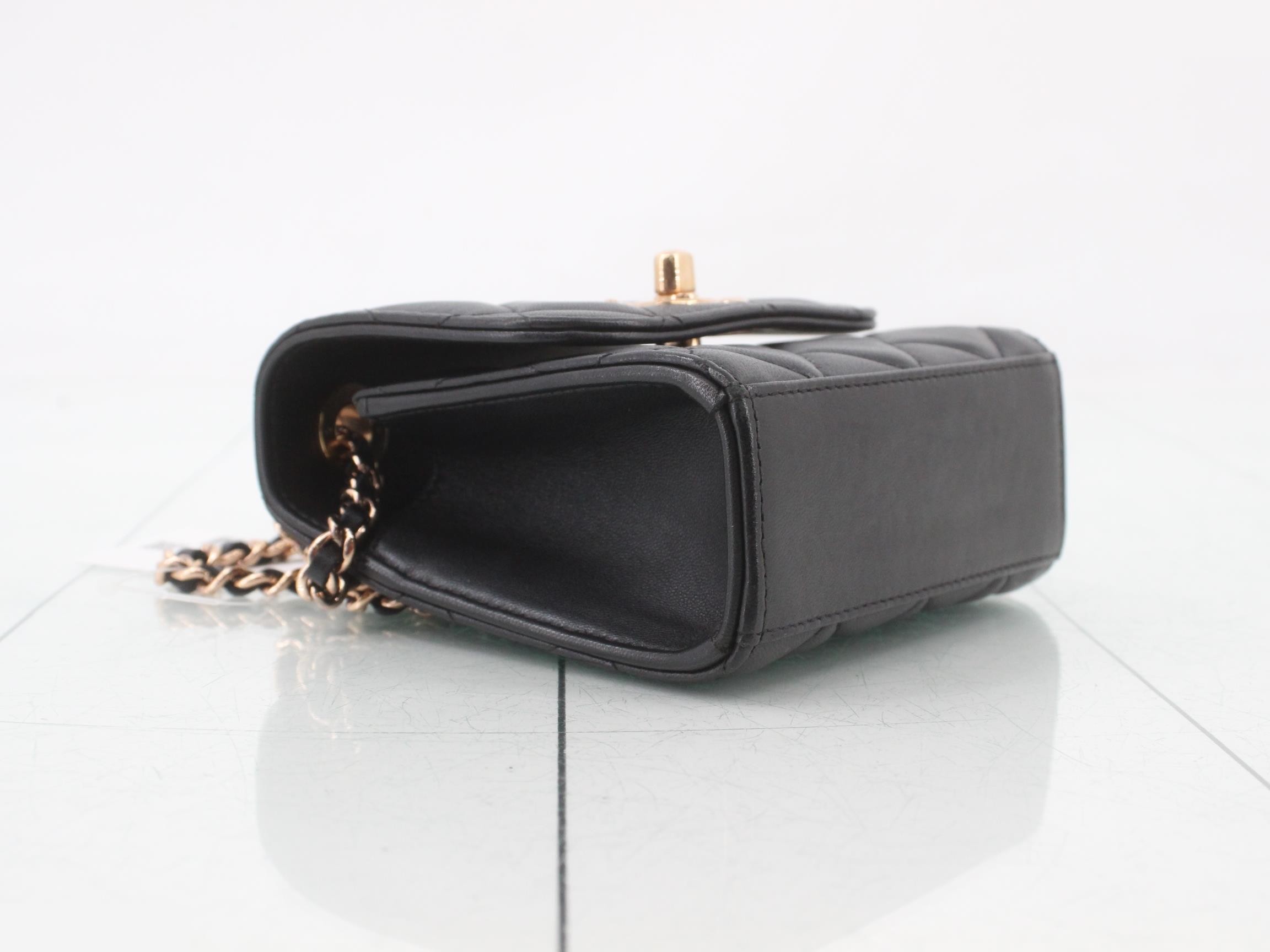 Matelassé Trendy Mini Chain Shoulder Bag, Lambskin, Black — view 5