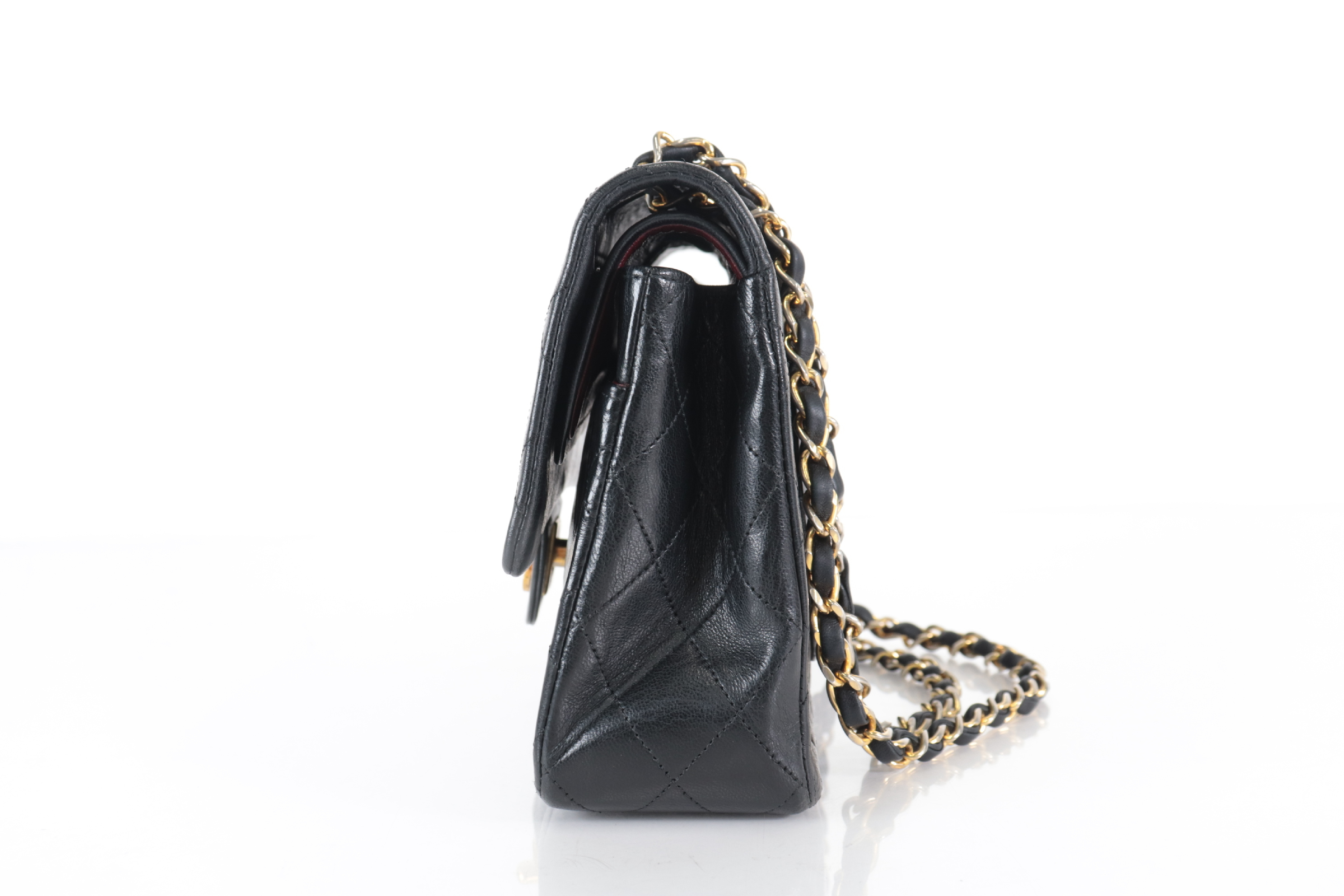 Double Flap 25 Lamb Chain Shoulder Bag (Series 1) — view 4