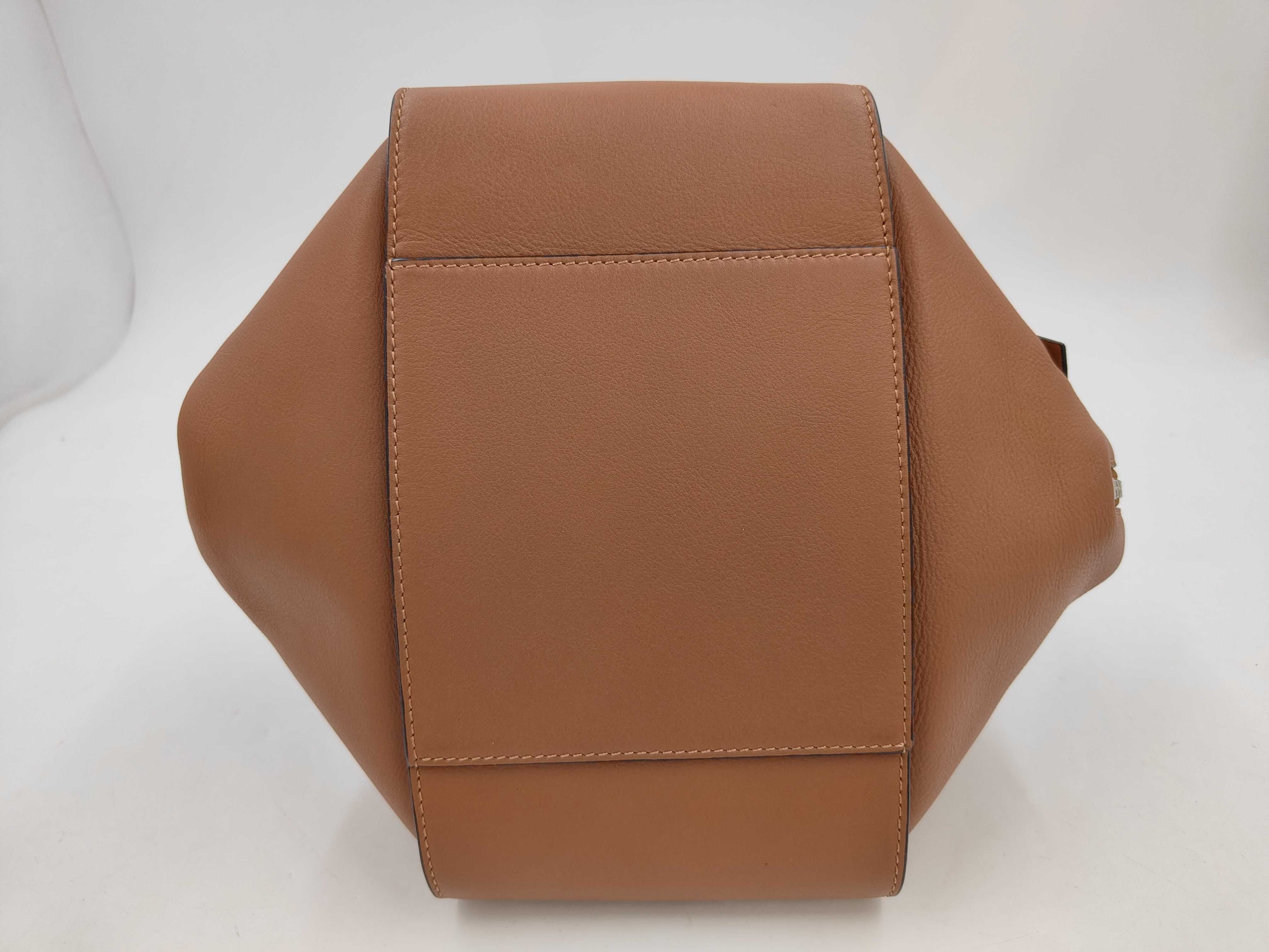 handbag — view 3