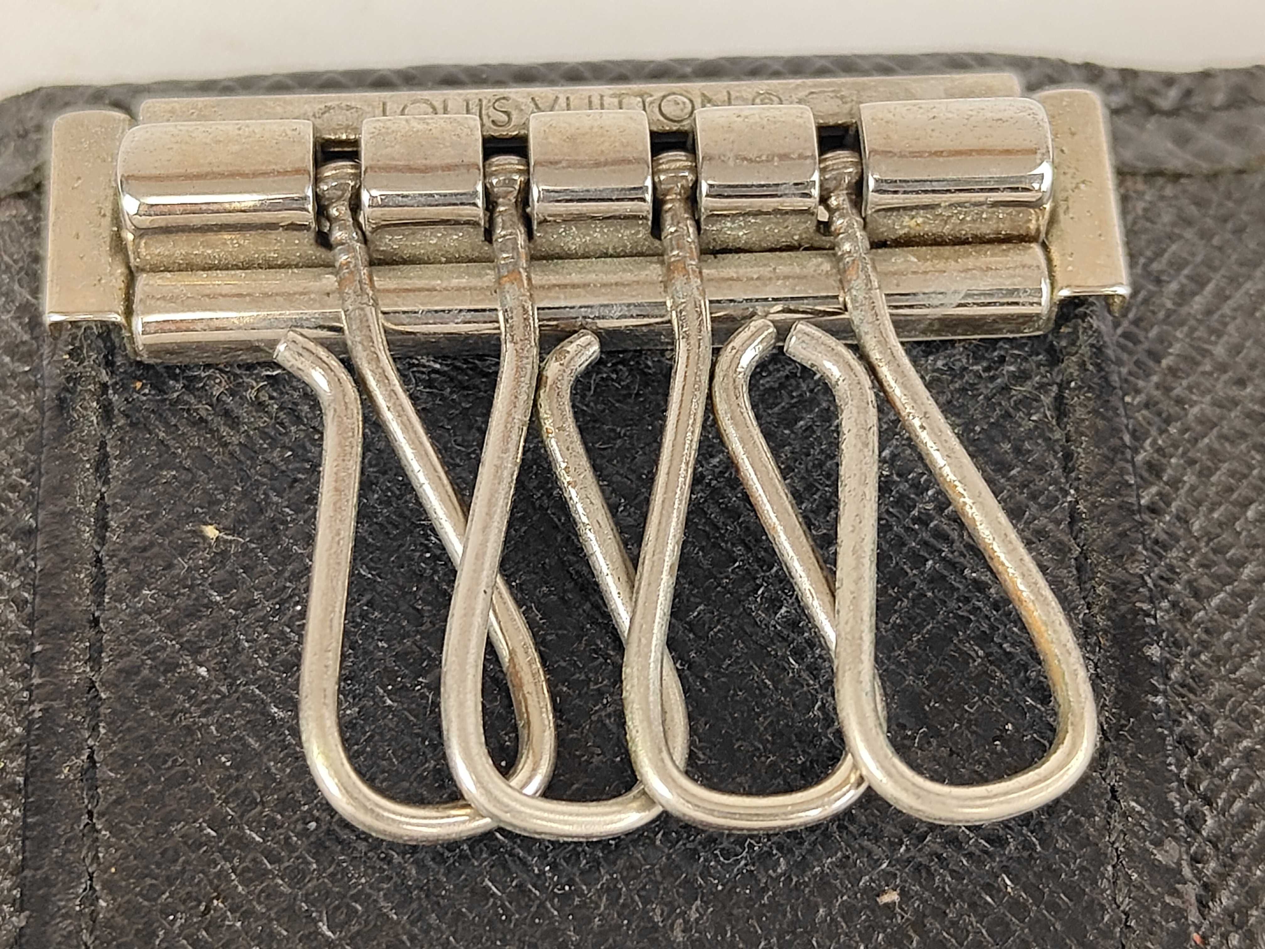Taiga Multicles 4 Key Case — view 11