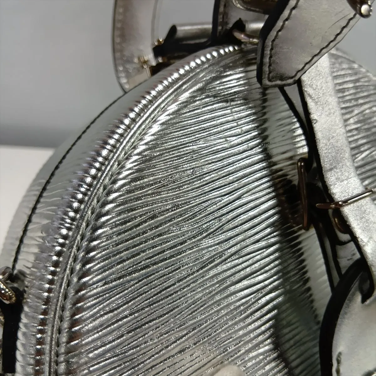 Epi Petite Boite Chapeau M53074 PL1118 Silver (RFID detected) — view 12