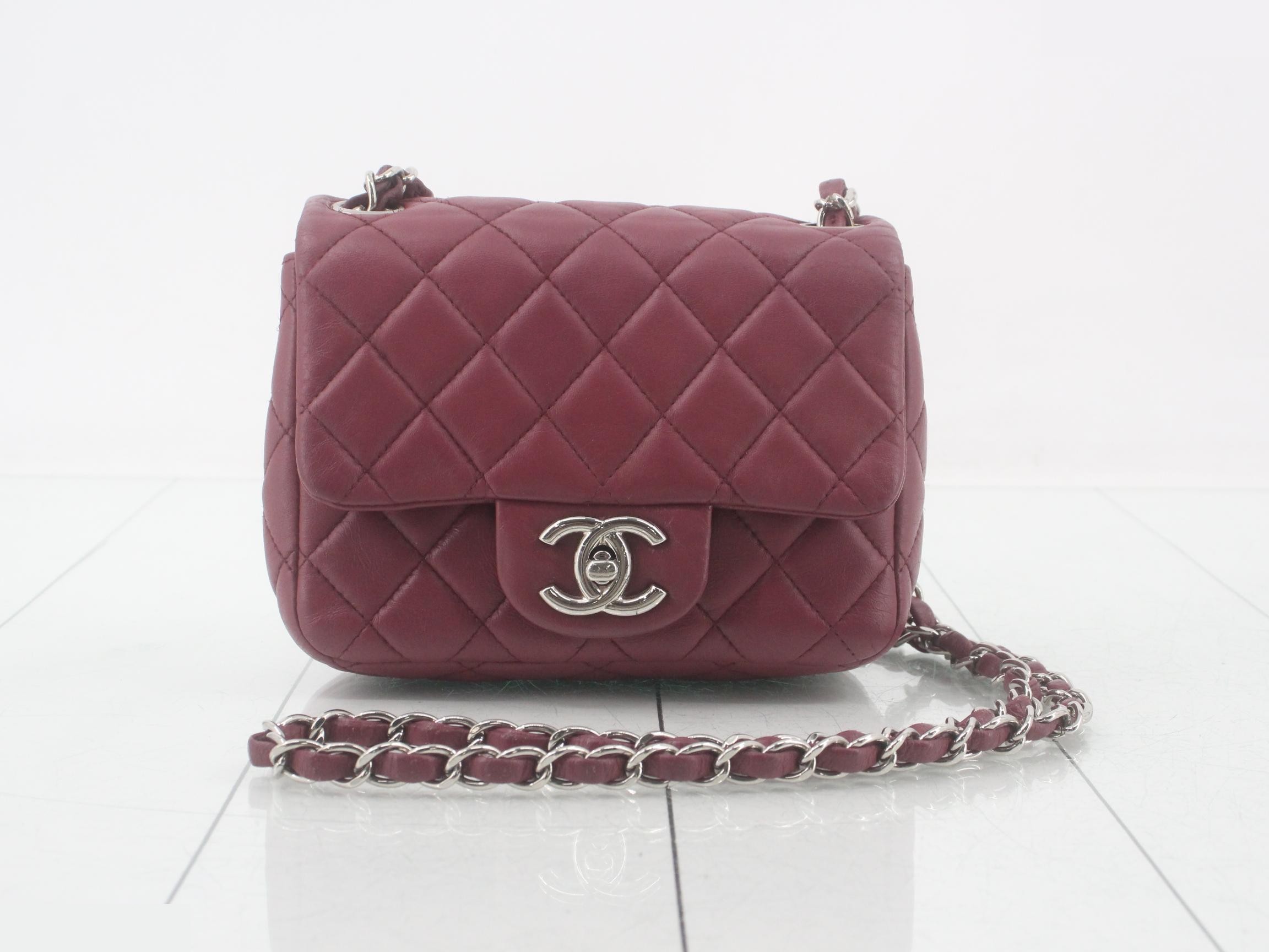 Matelassé Chain Shoulder Bag