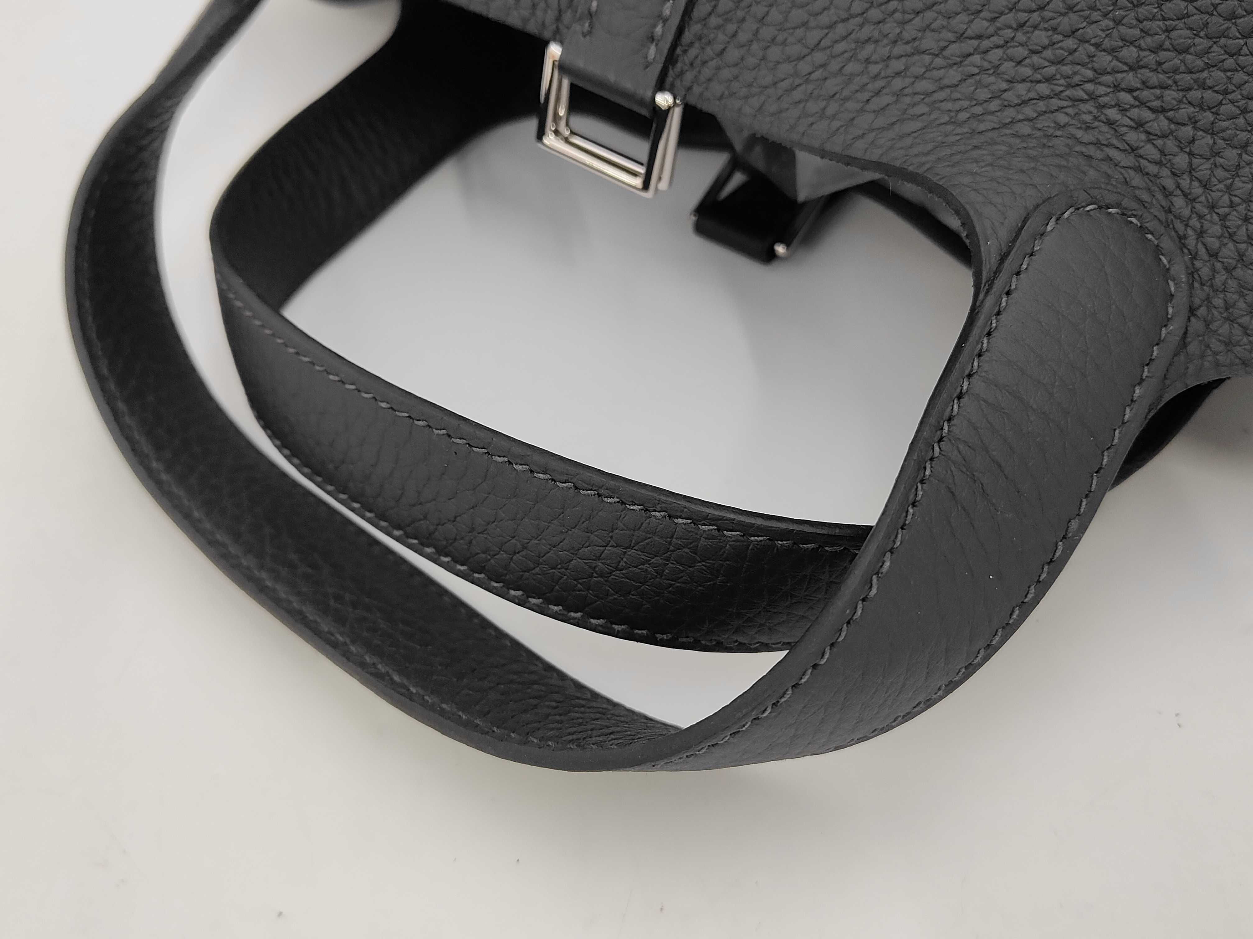 Picotin Lock PM Caban Taurillon Leather Handbag with Silver Hardware (K Stamp) — view 4