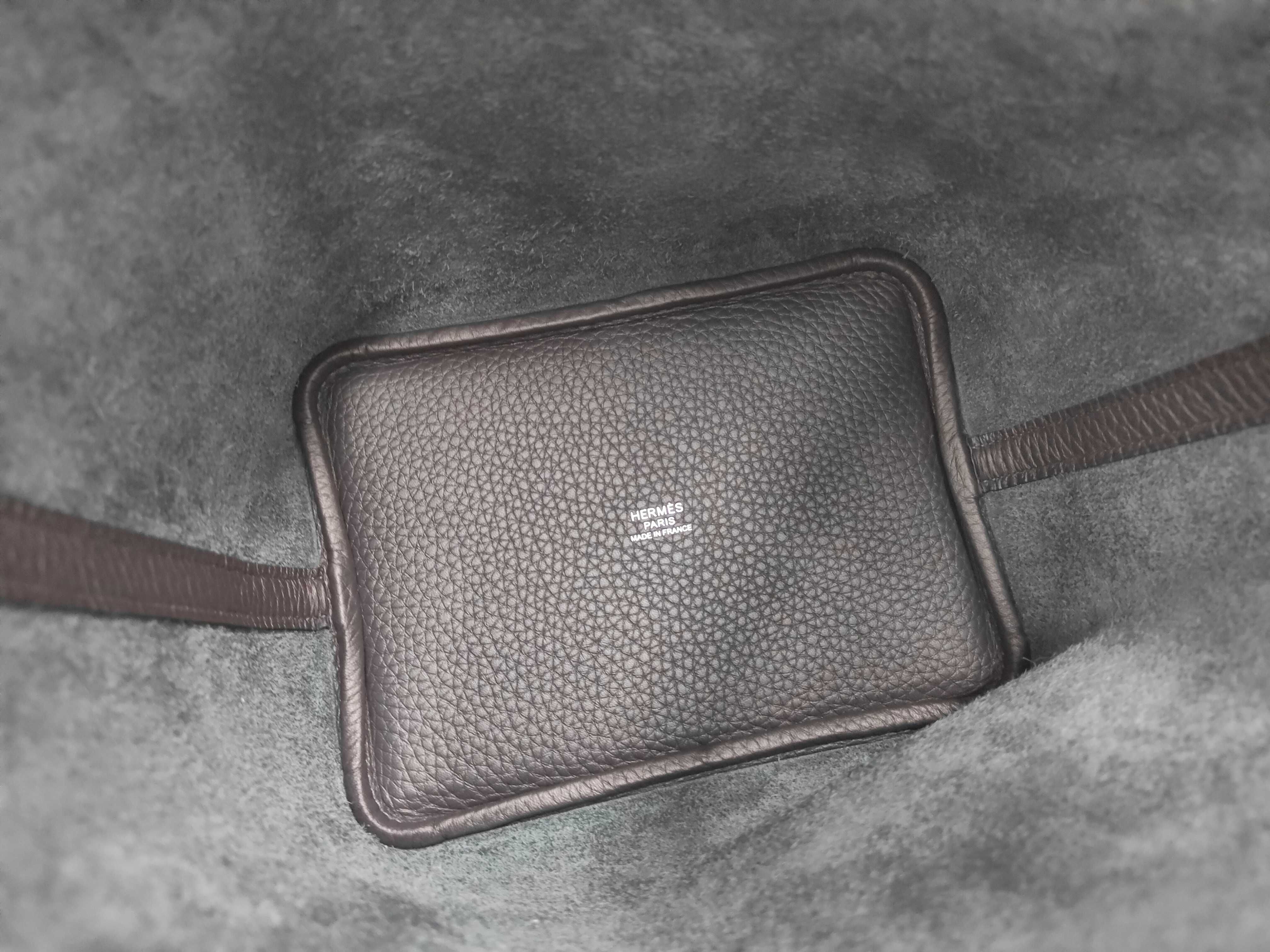 Picotin Lock PM Caban Taurillon Leather Handbag with Silver Hardware (K Stamp) — view 9