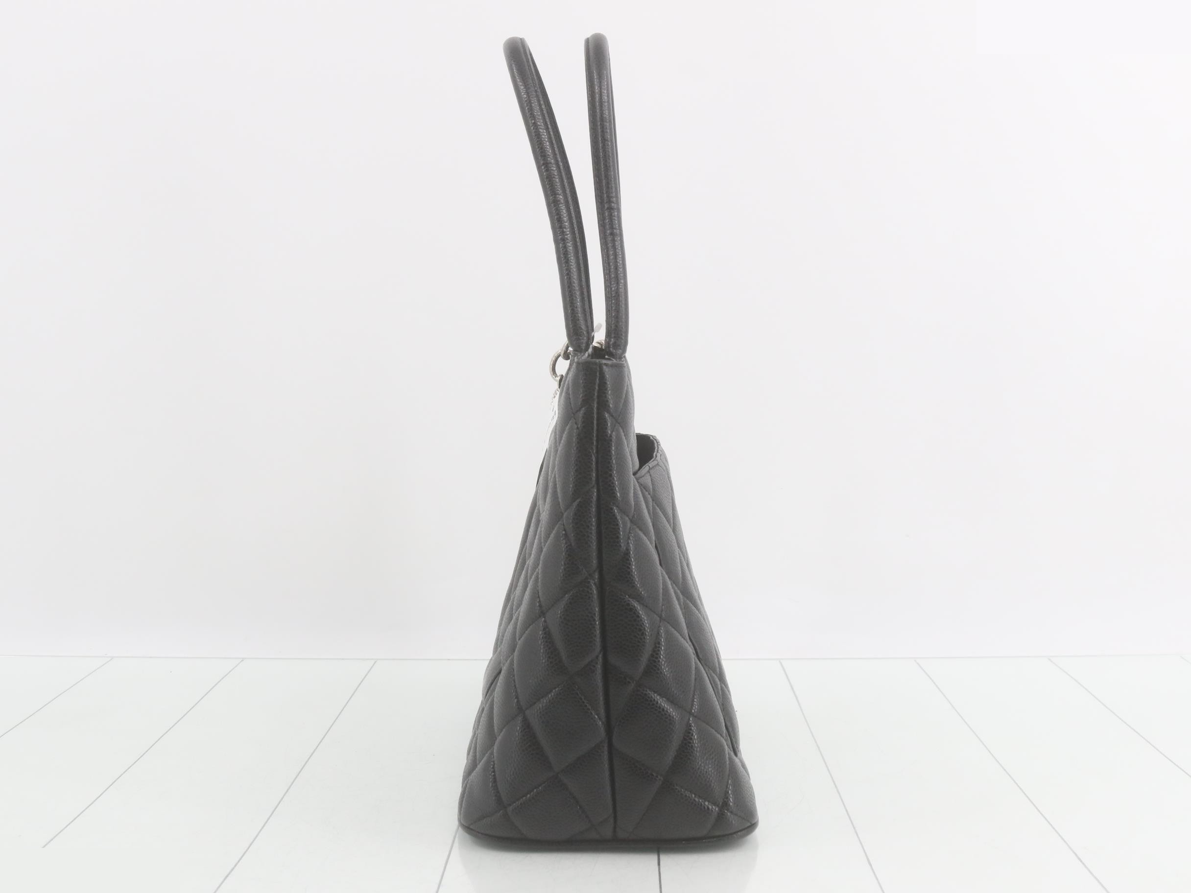 Caviar skin handbag — view 3