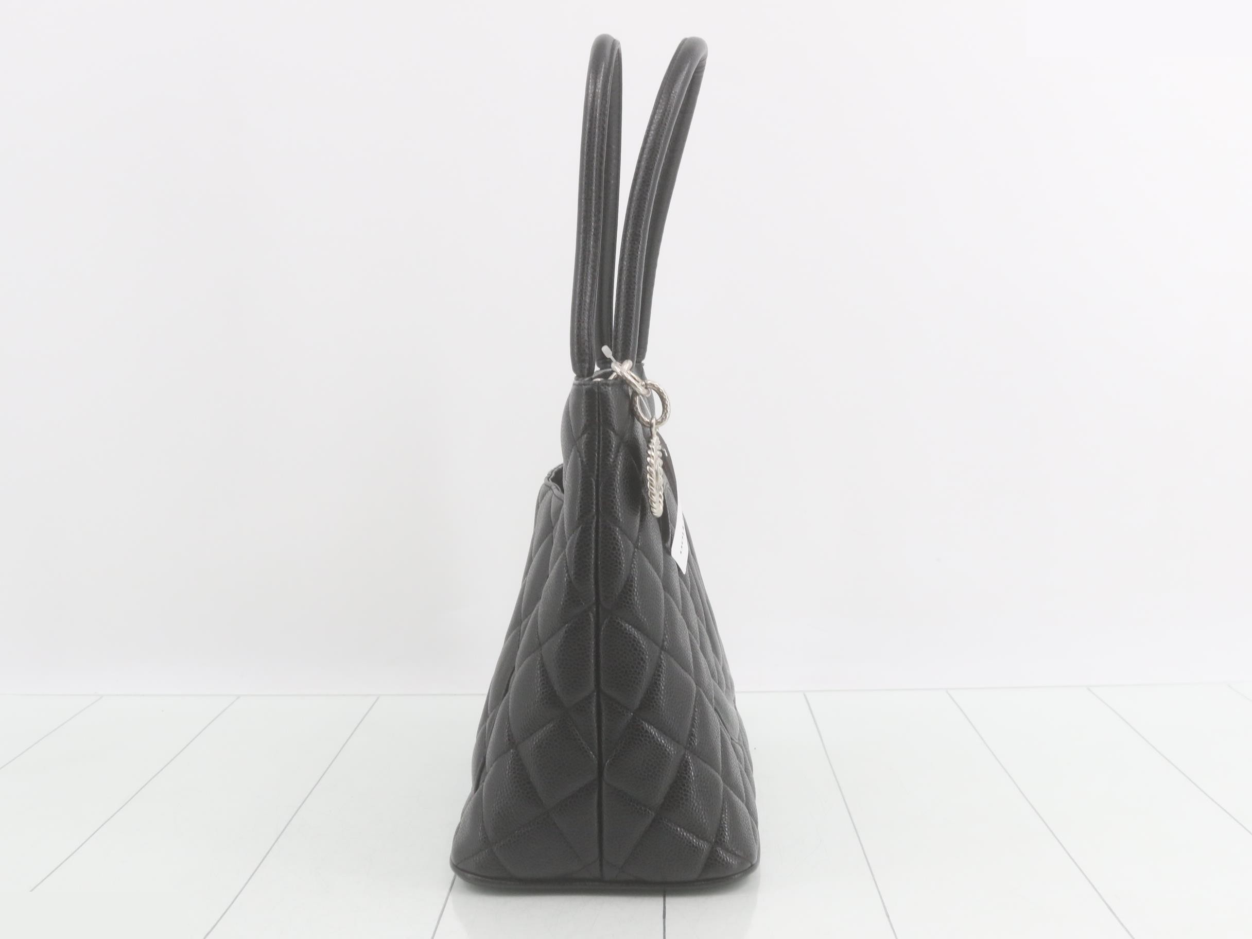 Caviar skin handbag — view 4