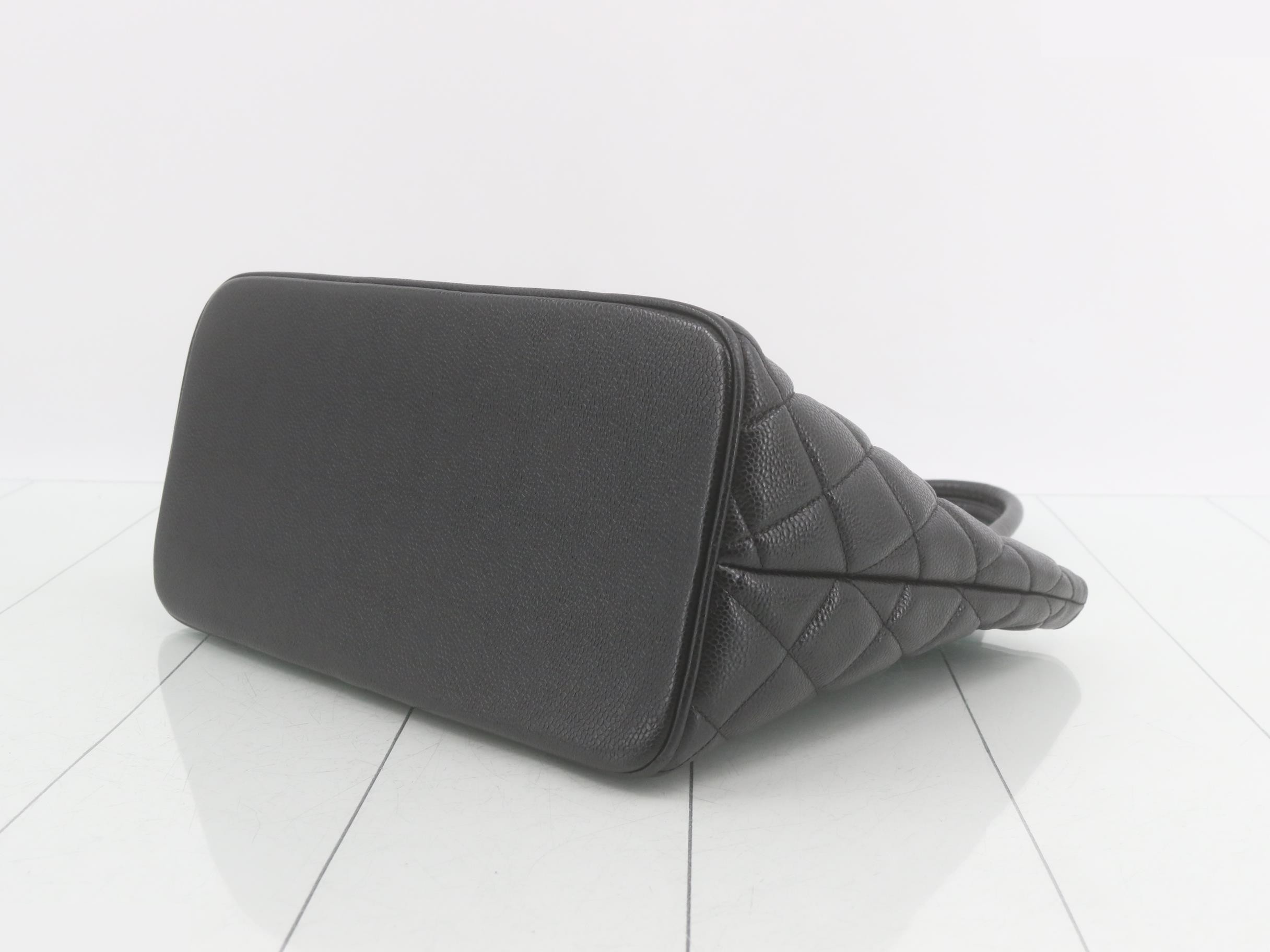 Caviar skin handbag — view 6
