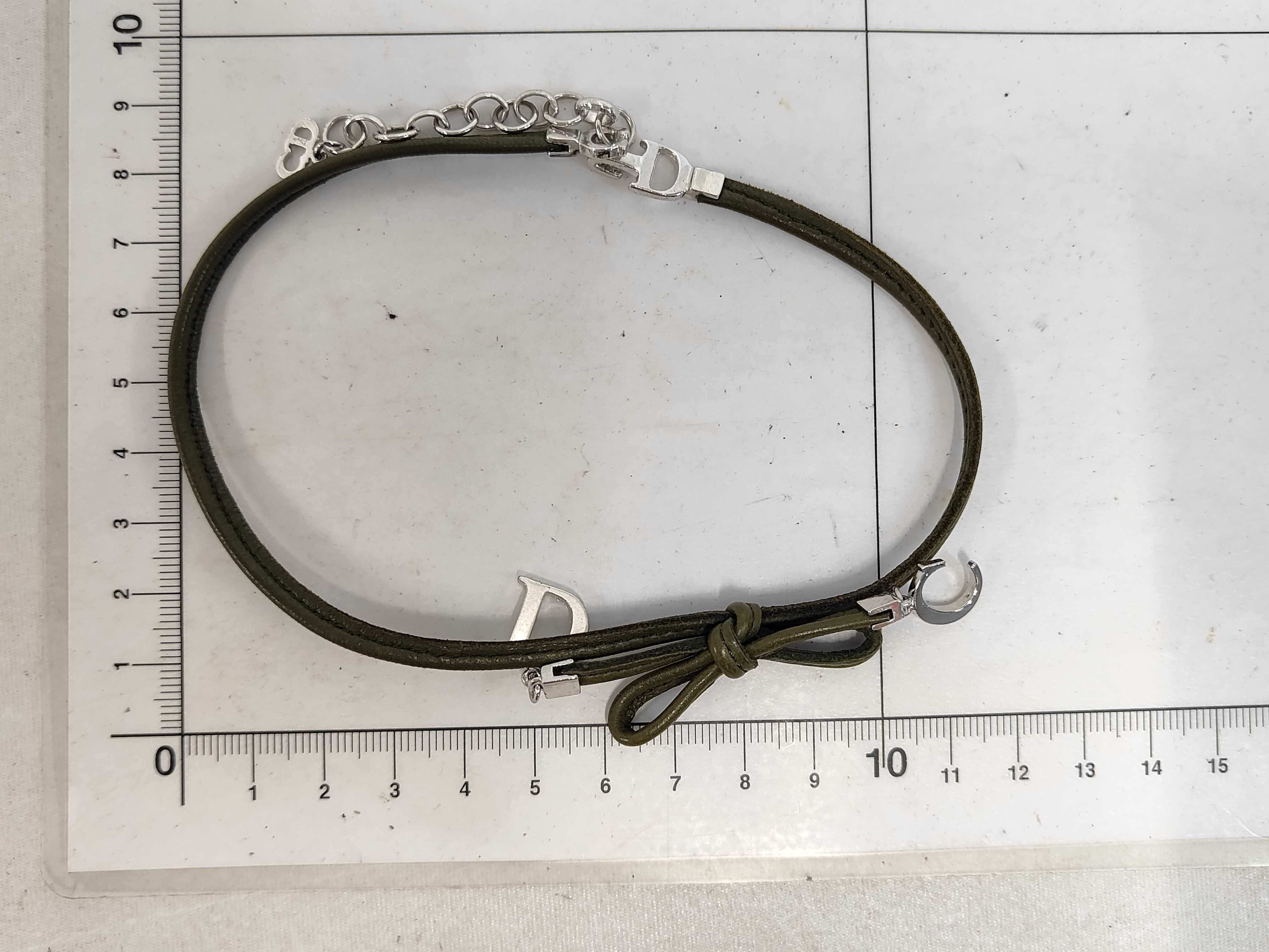 choker necklace — view 3