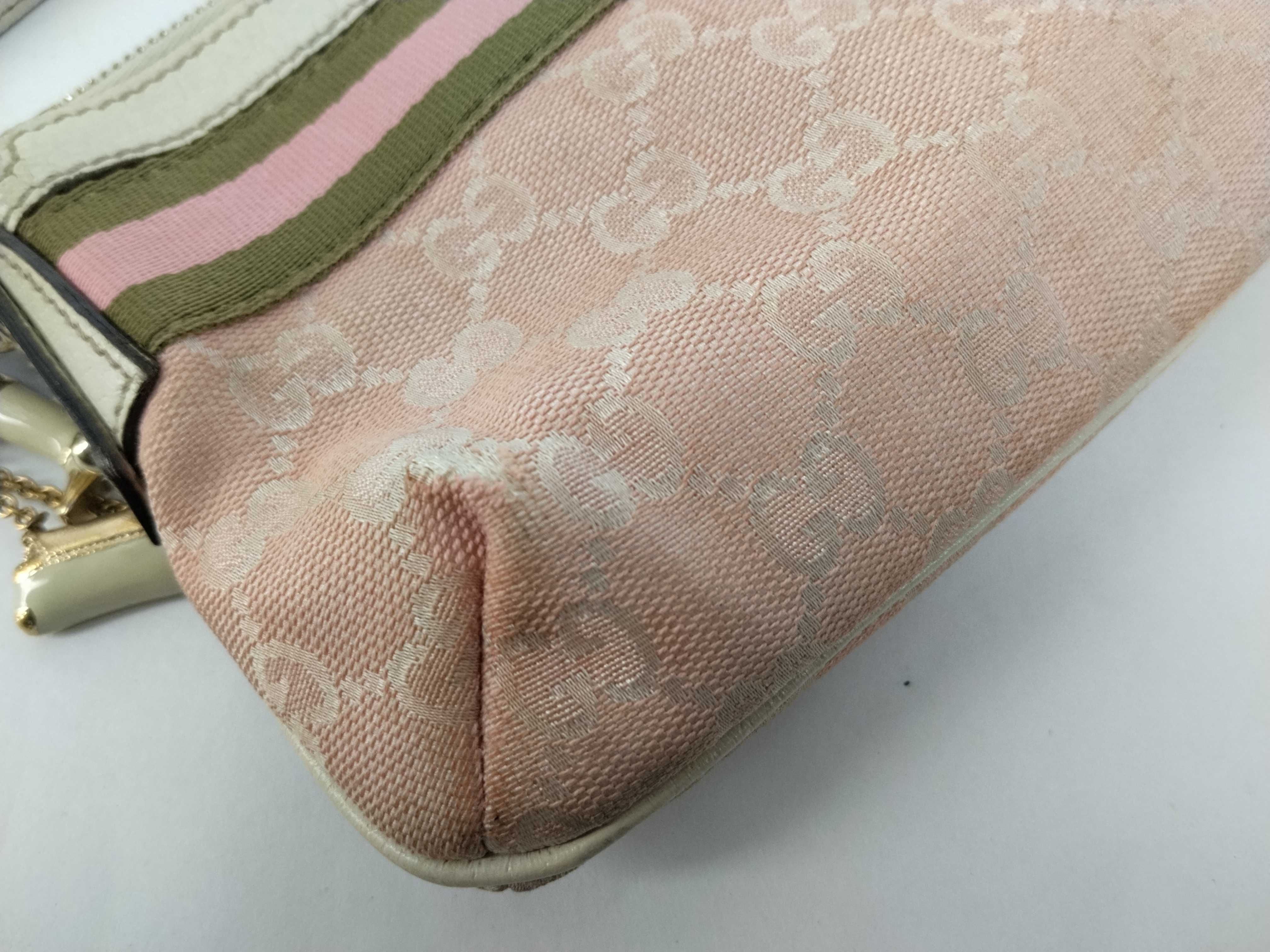 GG Canvas Gucci Accessory Pouch Handbag 45970 Pouch — view 13