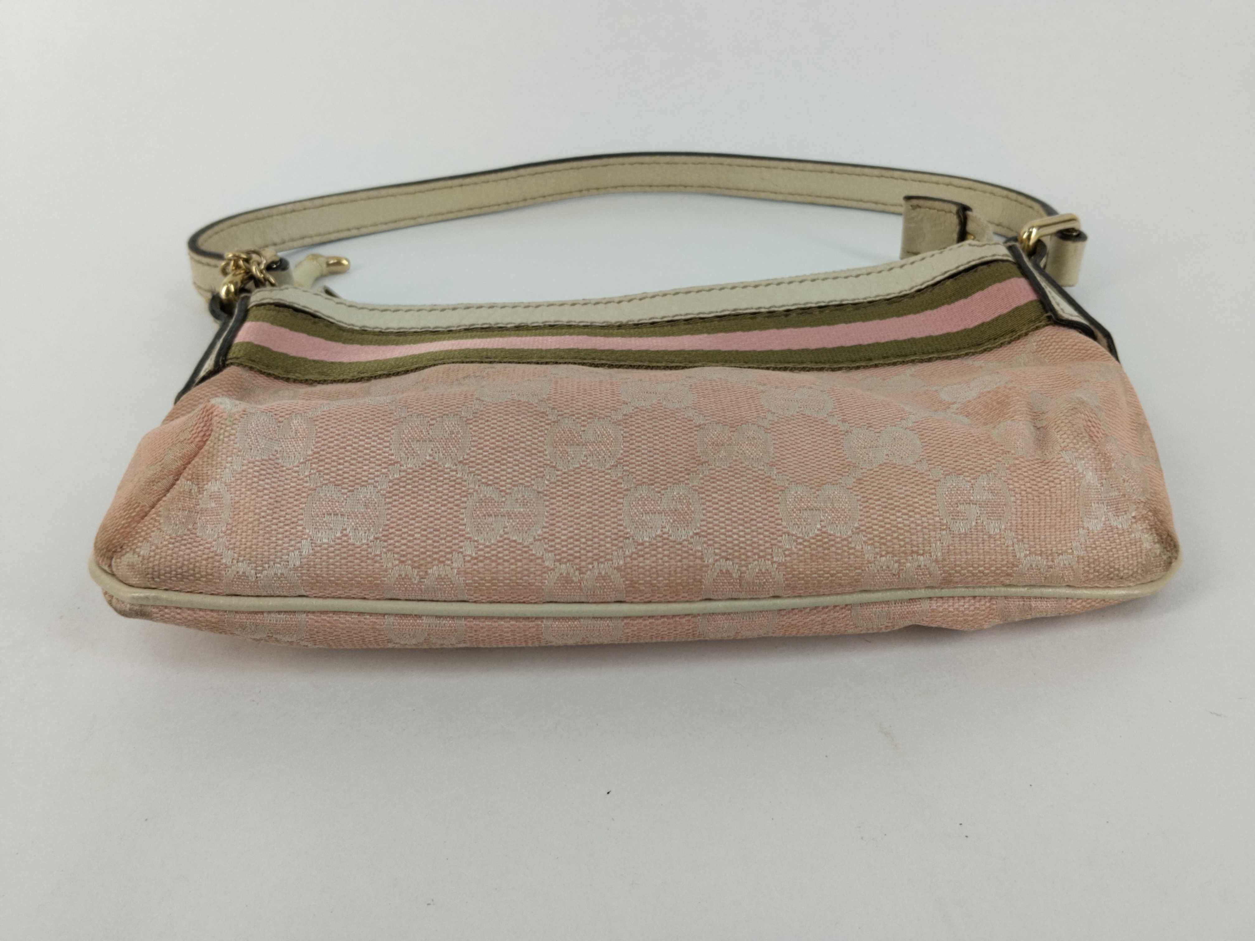 GG Canvas Gucci Accessory Pouch Handbag 45970 Pouch — view 7