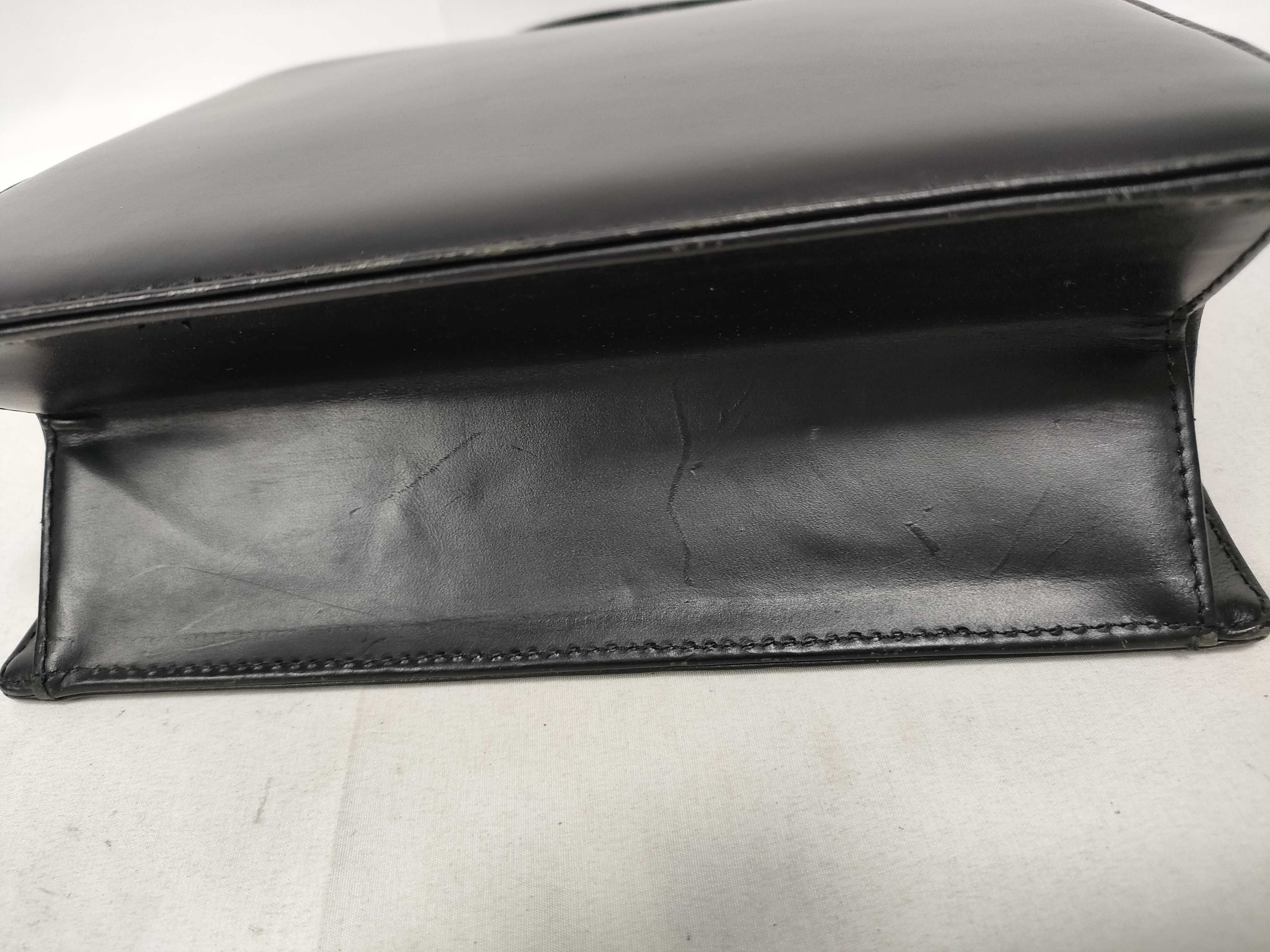 4G Gold Hardware Handbag — view 5
