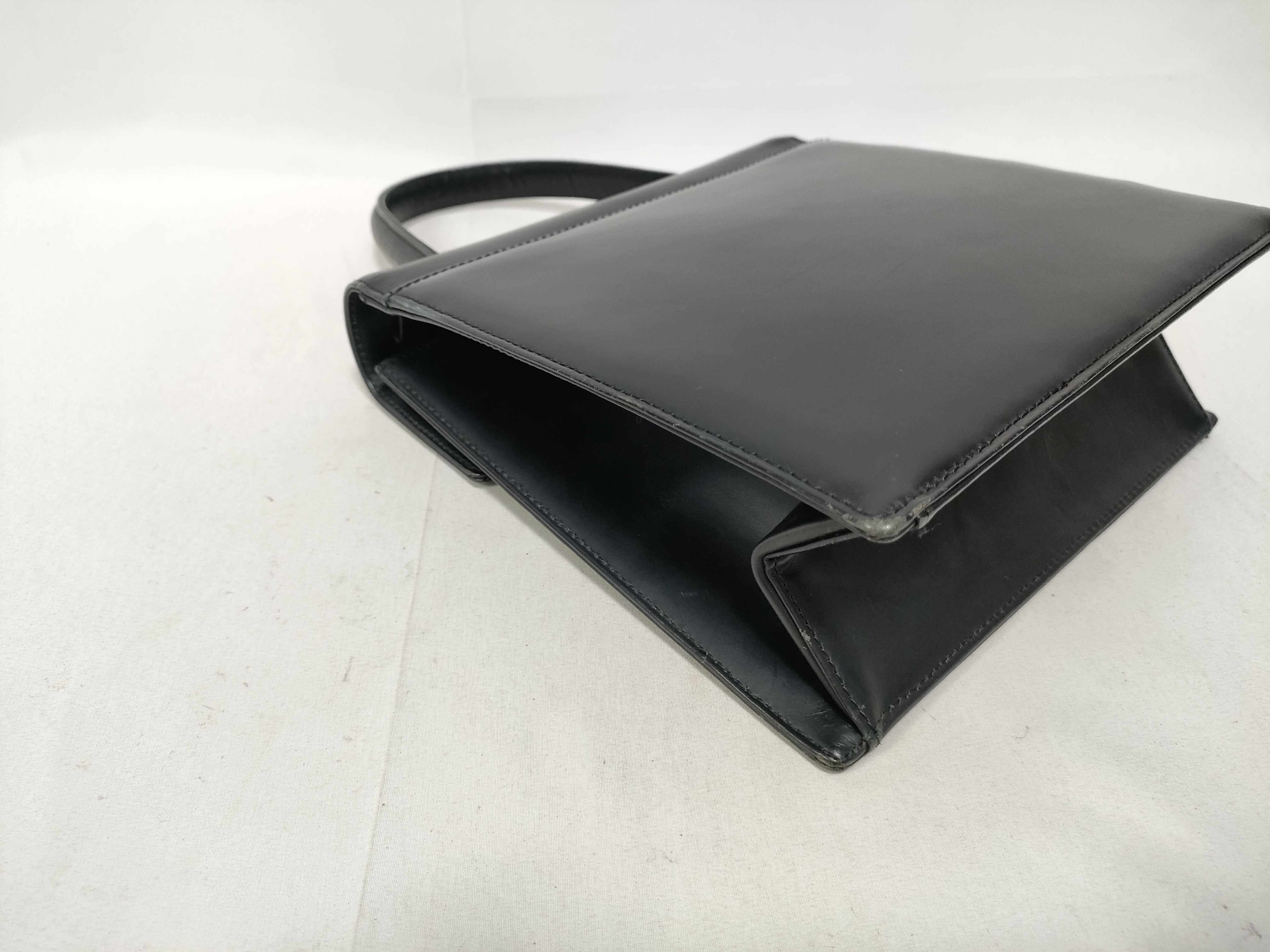 4G Gold Hardware Handbag — view 6