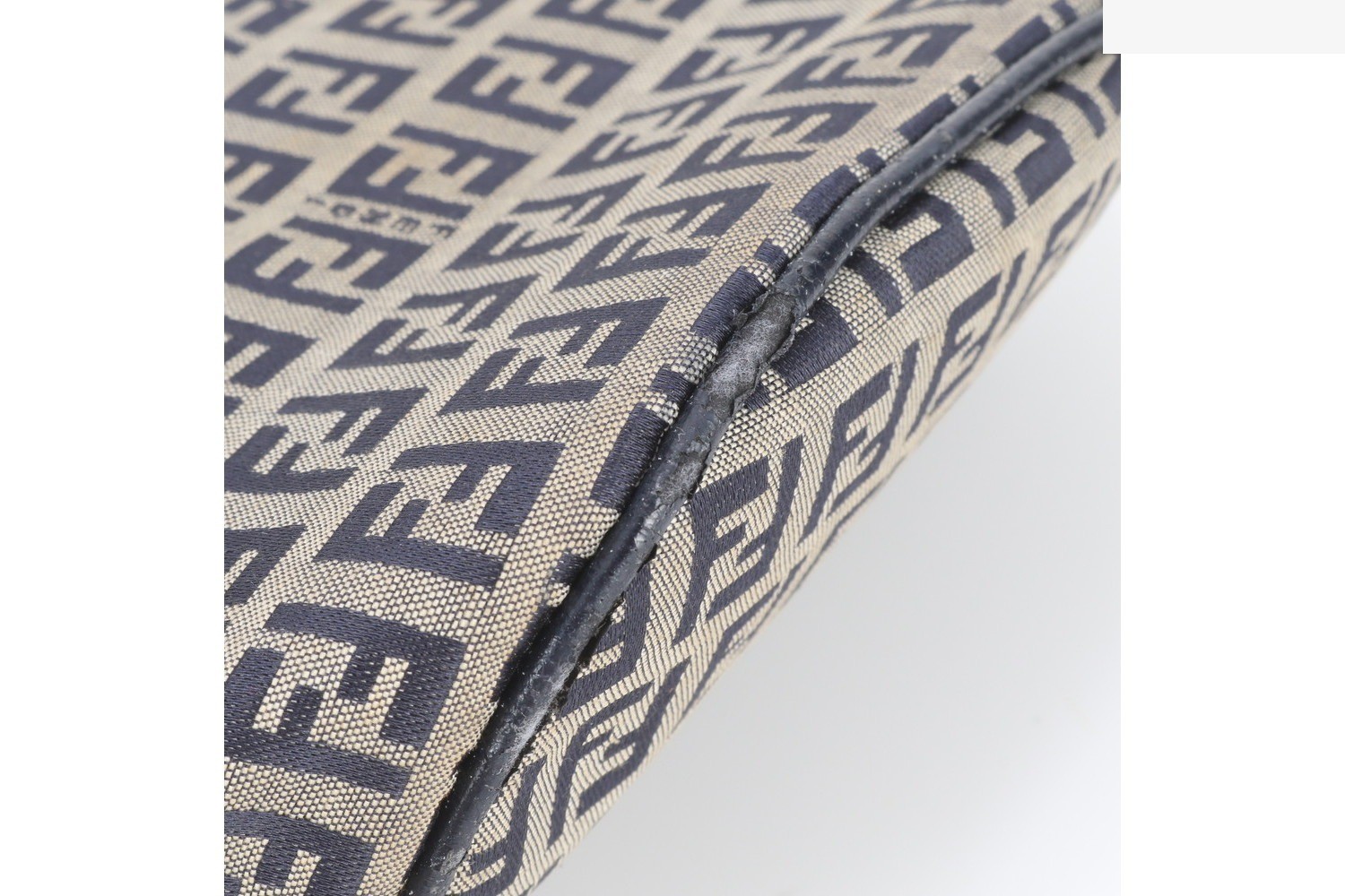 Zucchino Mamma Baguette FF Hardware Leather — view 9