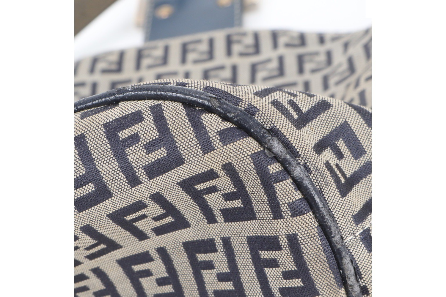 Zucchino Mamma Baguette FF Hardware Leather — view 10