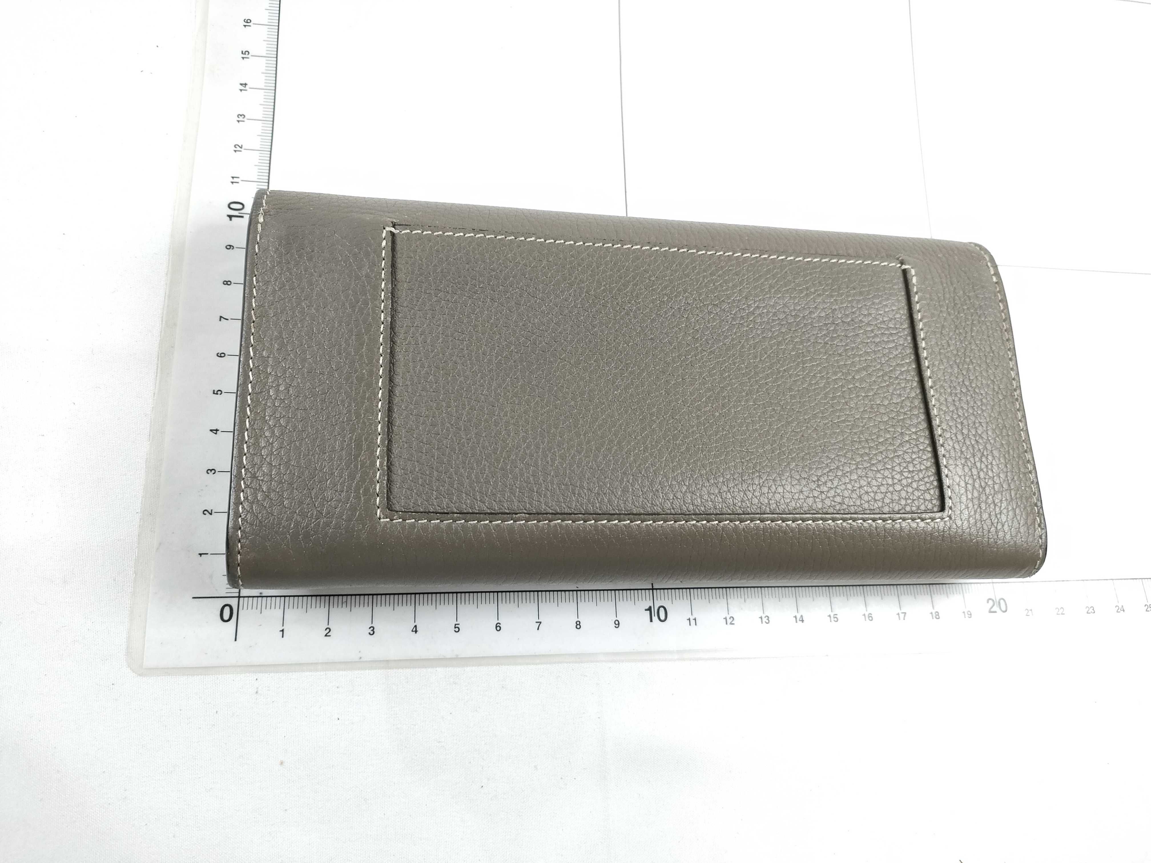 Leather Bi-fold Long Wallet with Double Snap Closure (Serial Number) — view 2