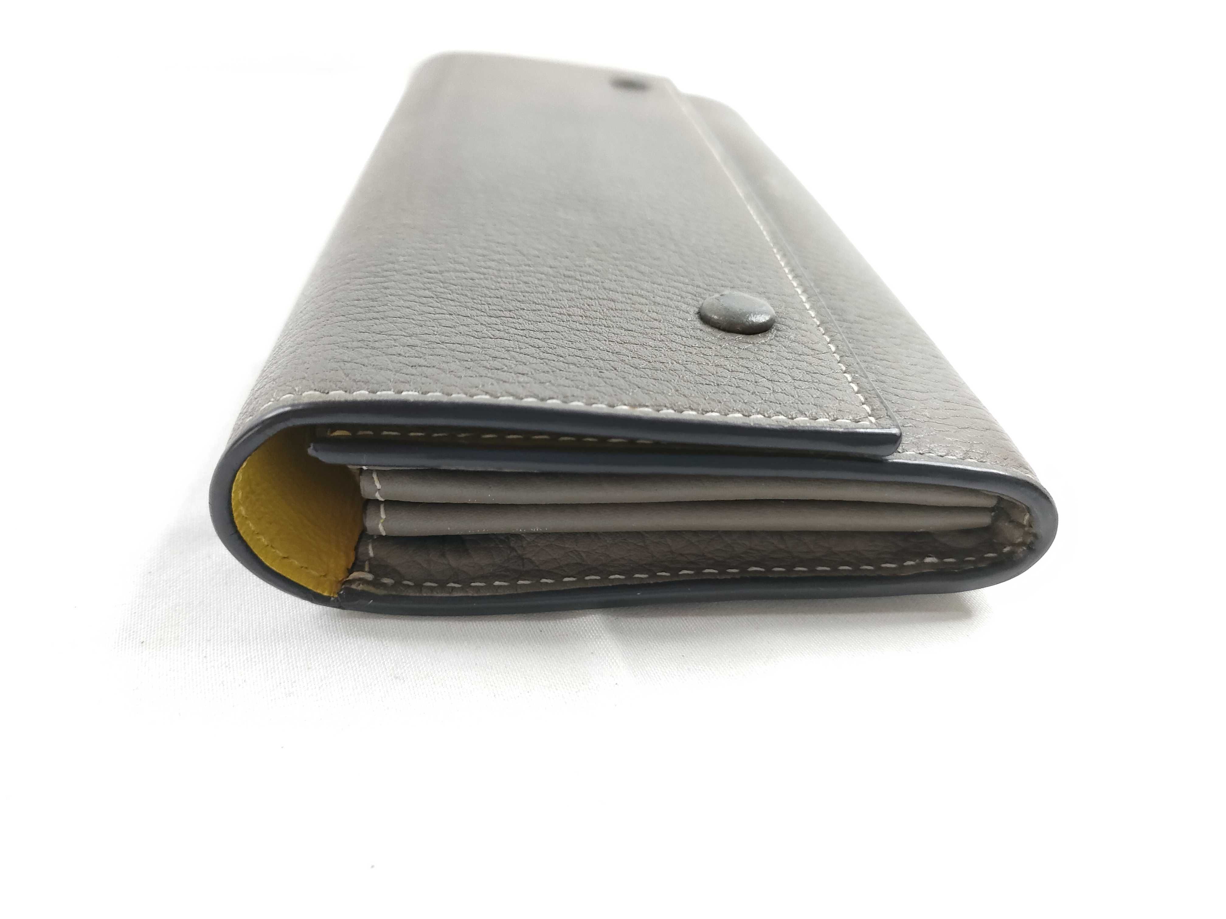Leather Bi-fold Long Wallet with Double Snap Closure (Serial Number) — view 7