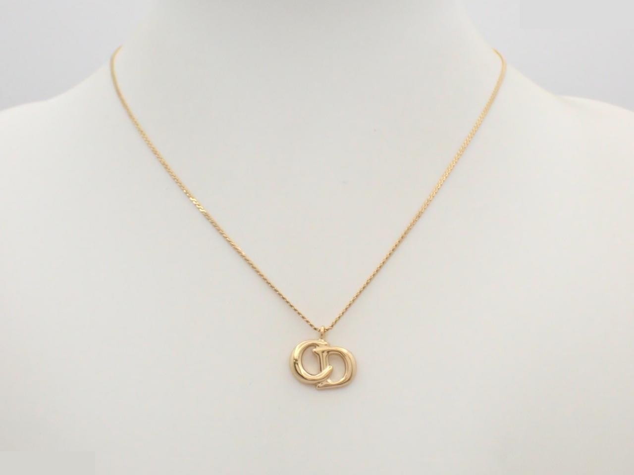 CD logo necklace/pendant, gold, chain approximately 42cm — view 3