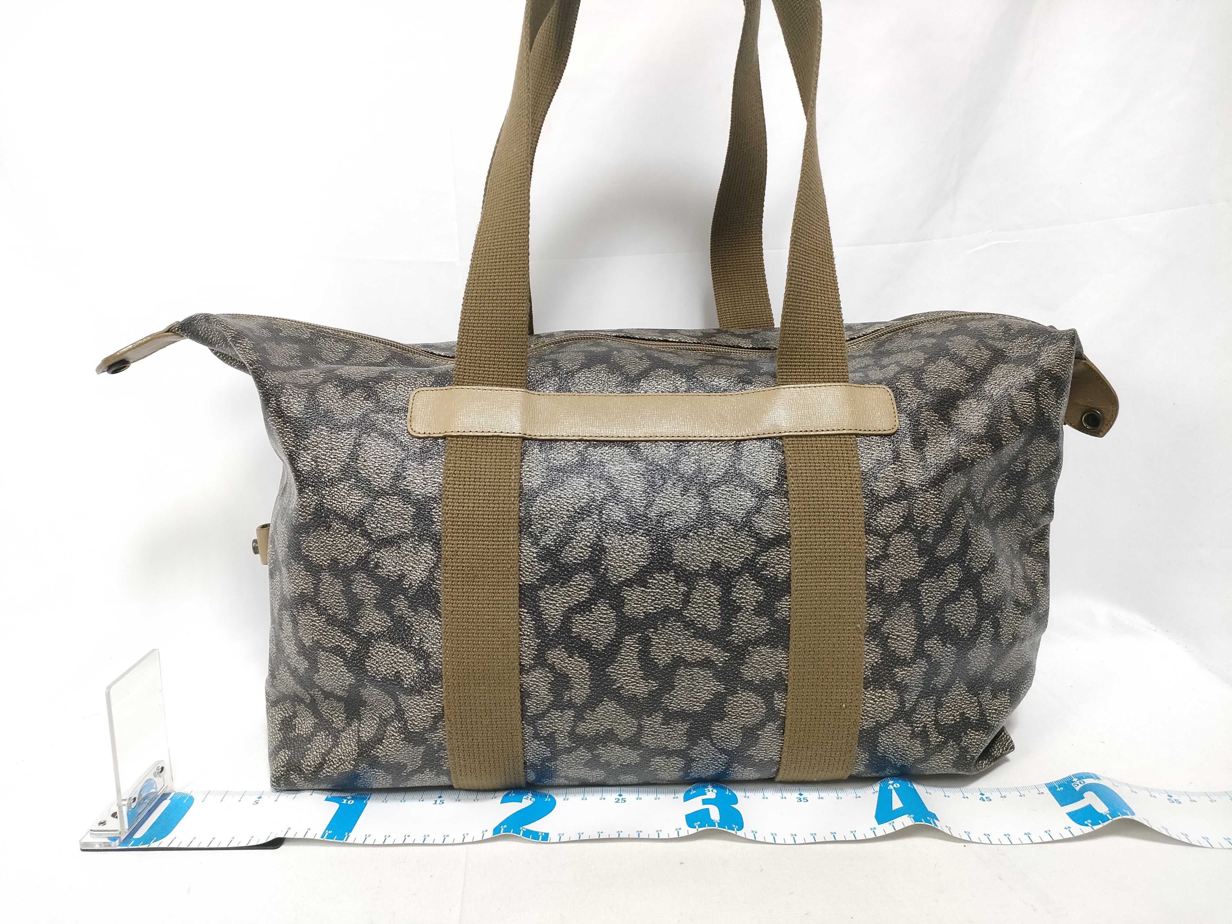 Giraffe Print All-Over Boston Bag — view 2
