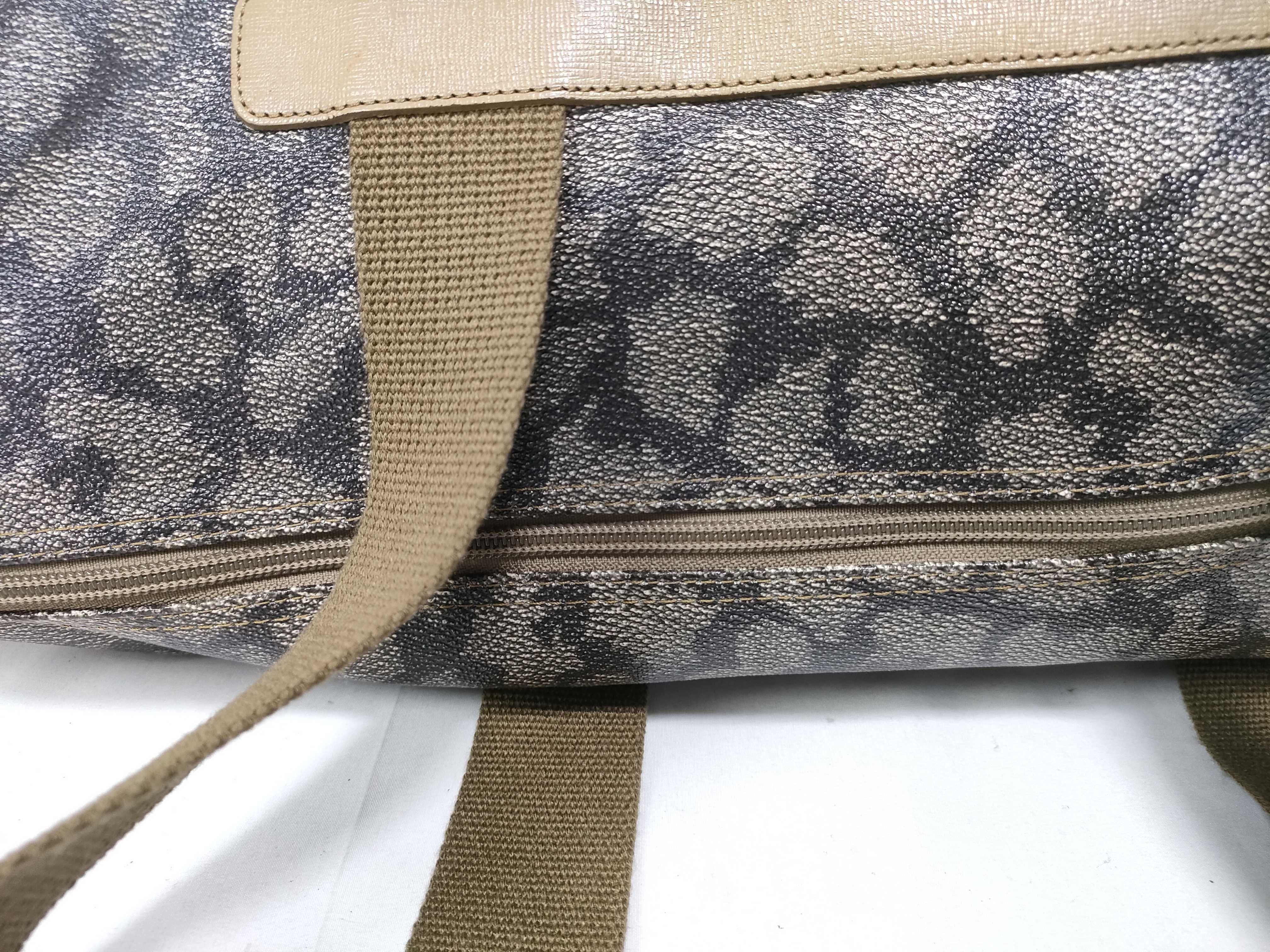 Giraffe Print All-Over Boston Bag — view 12
