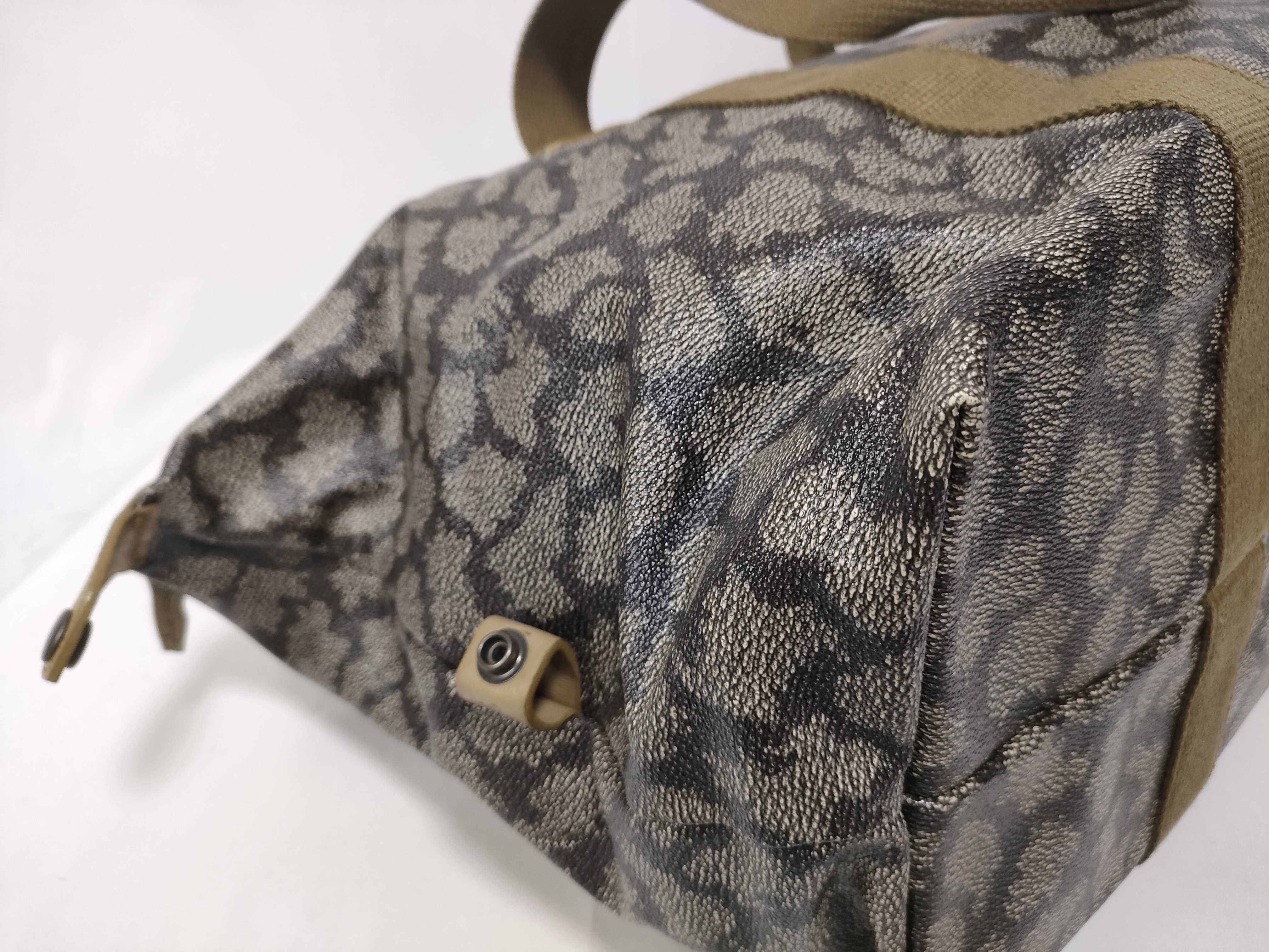 Giraffe Print All-Over Boston Bag — view 6
