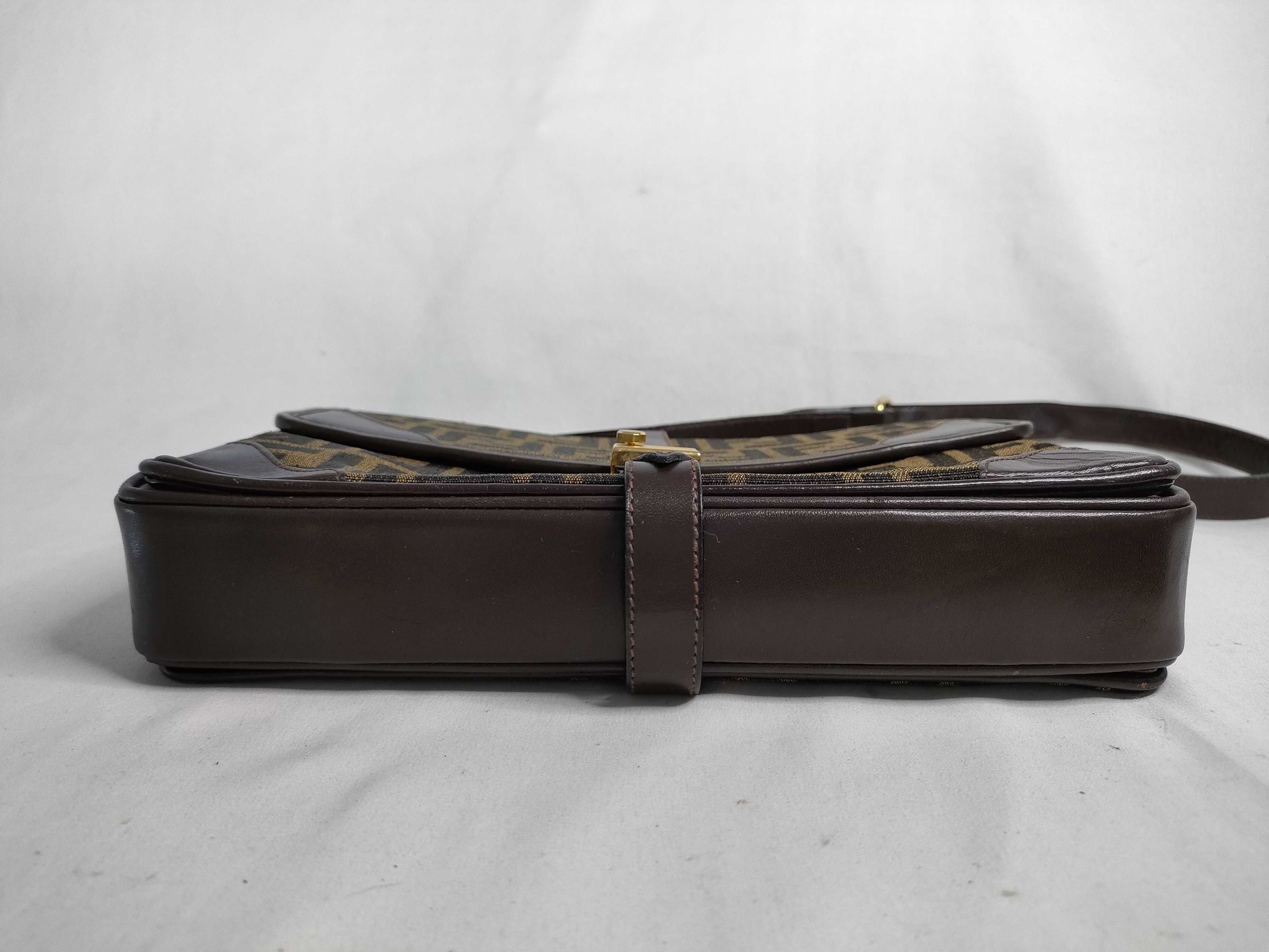 Zucca pattern Fendi Zucca shoulder bag with gold hardware — view 7