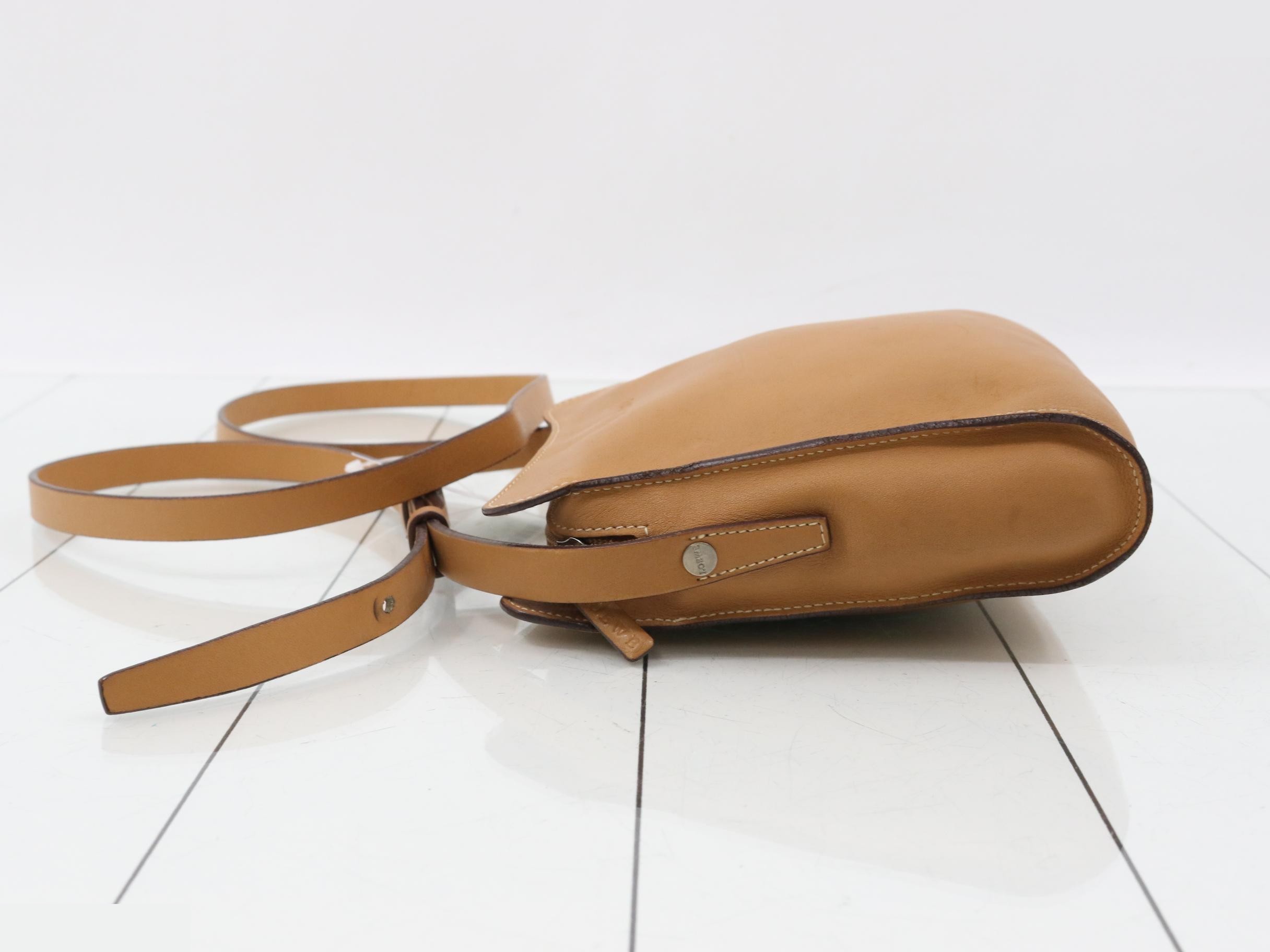 Leather shoulder bag — view 4