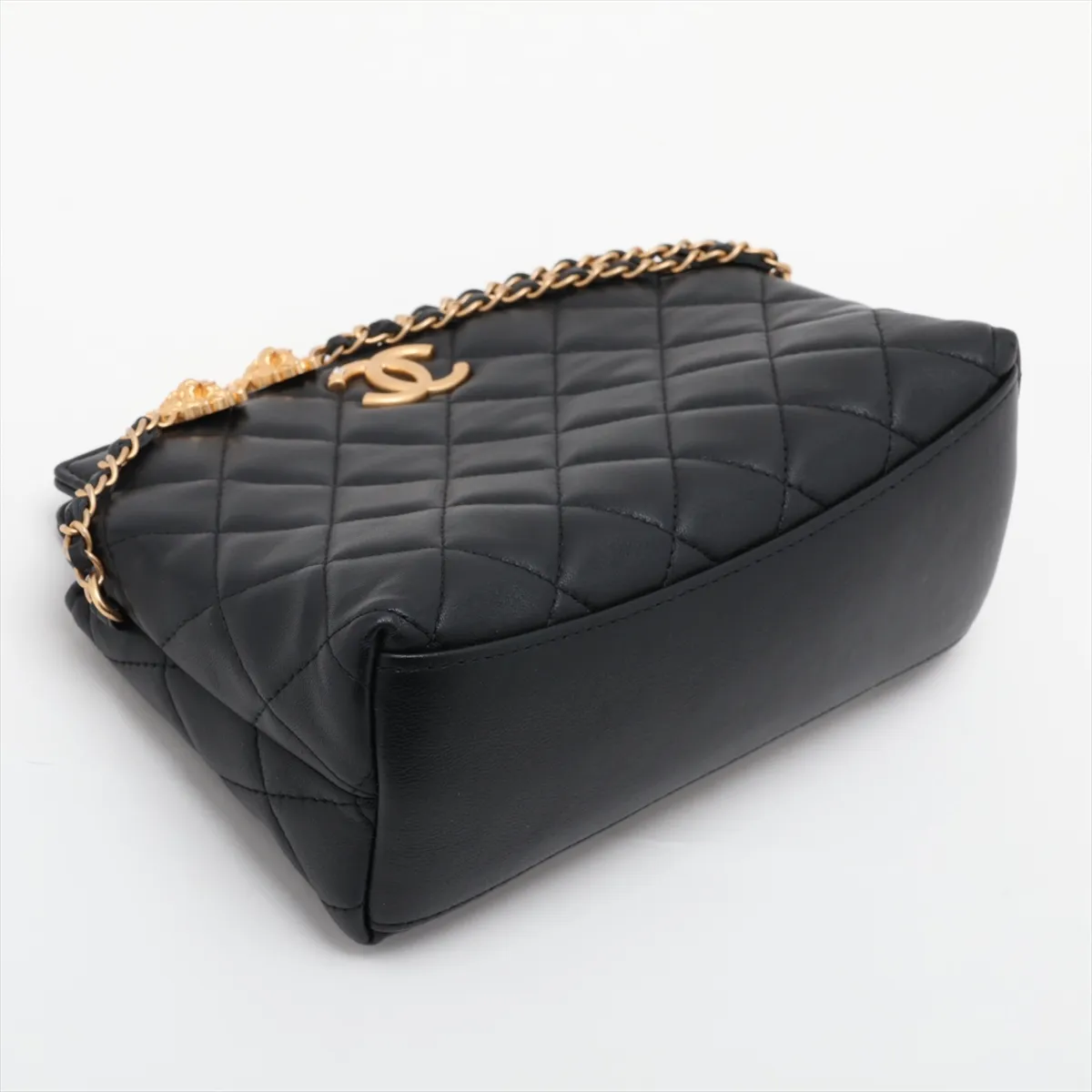 Matelassé Lambskin Chain Shoulder Bag, Black with Gold Hardware, LL43UK2A, Random Serial Number — view 4