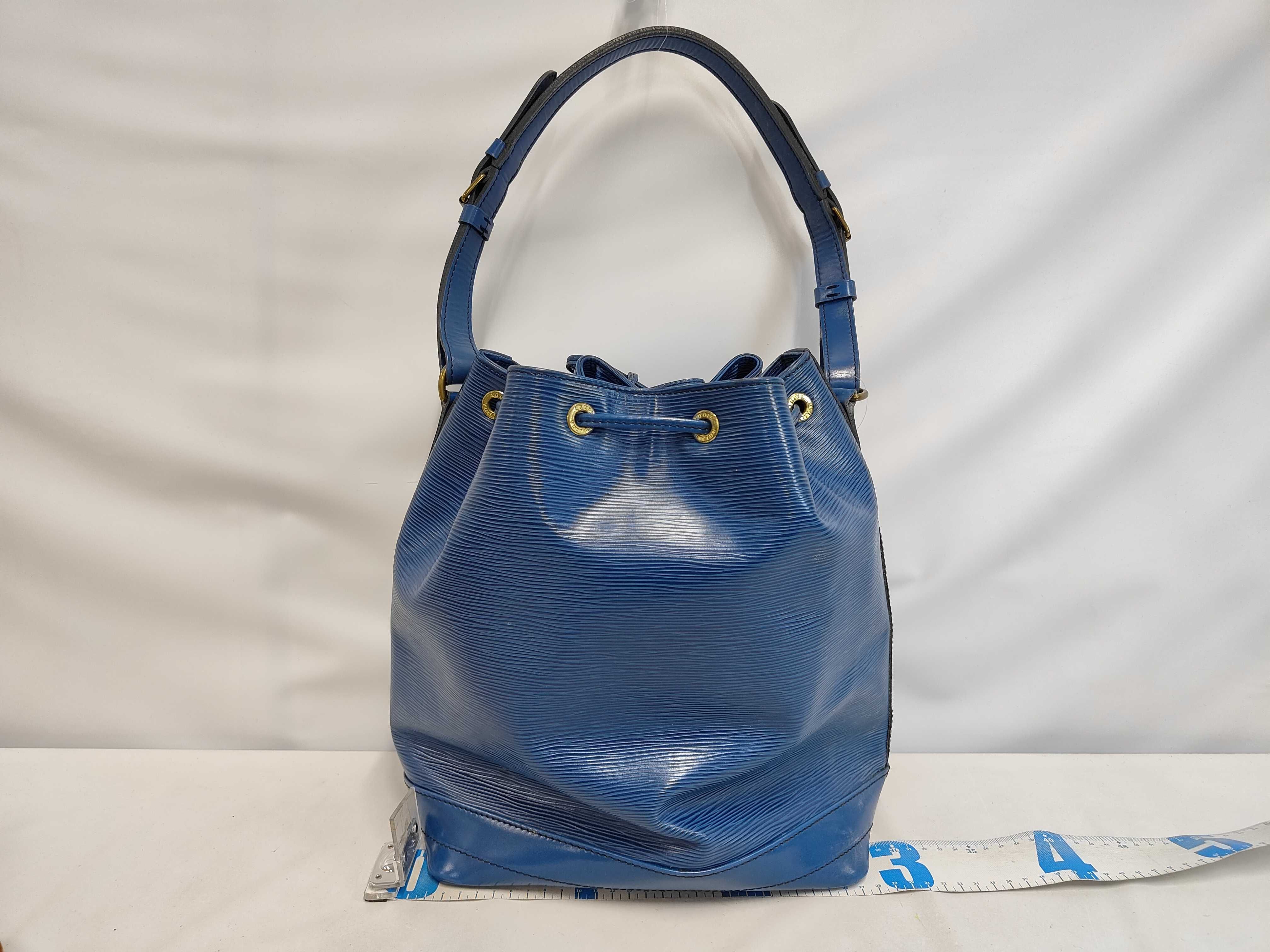 Epi Noé Shoulder Bag — view 2