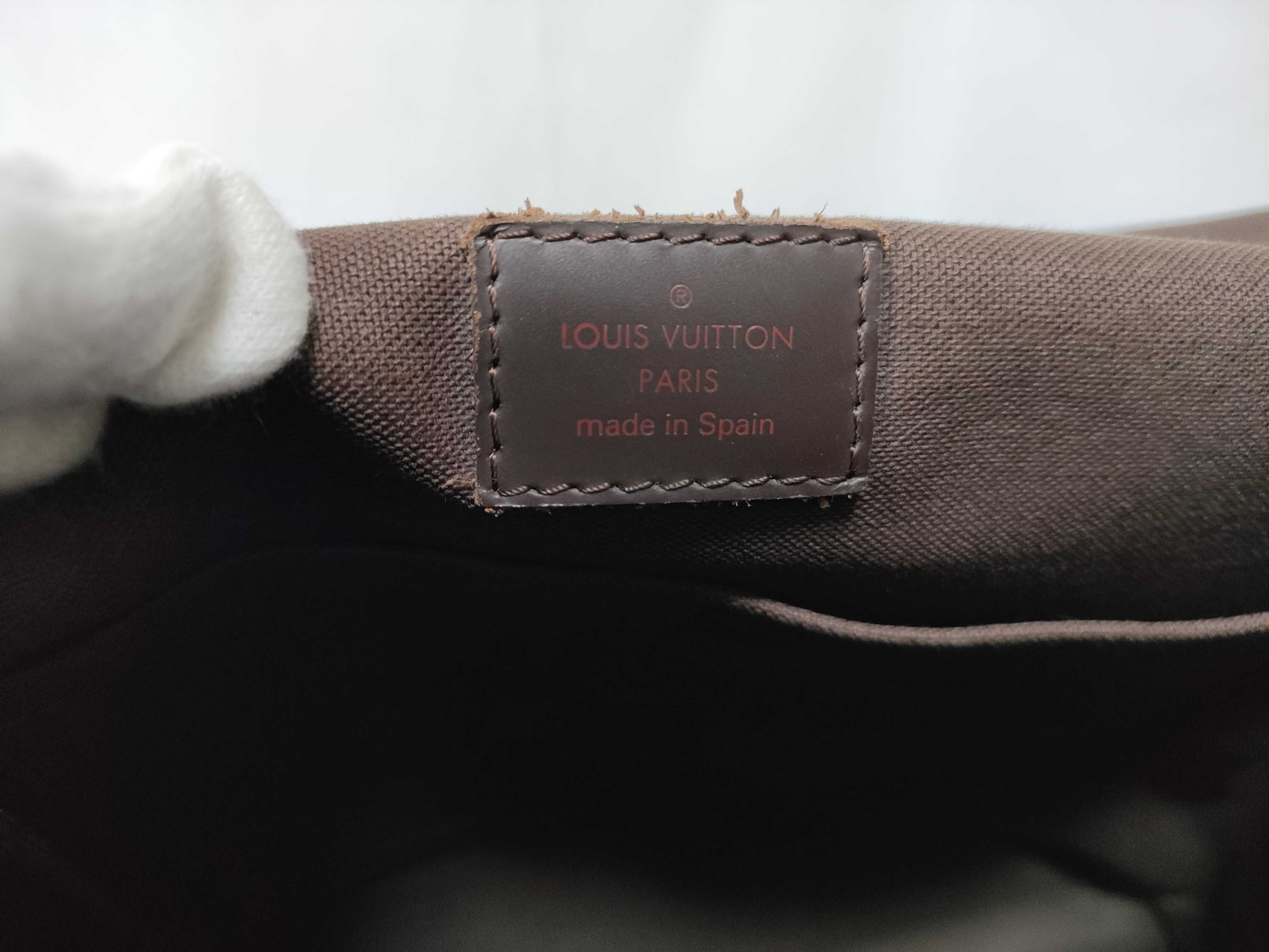 Damier Louis Vuitton Damier Shoulder Bag — view 15