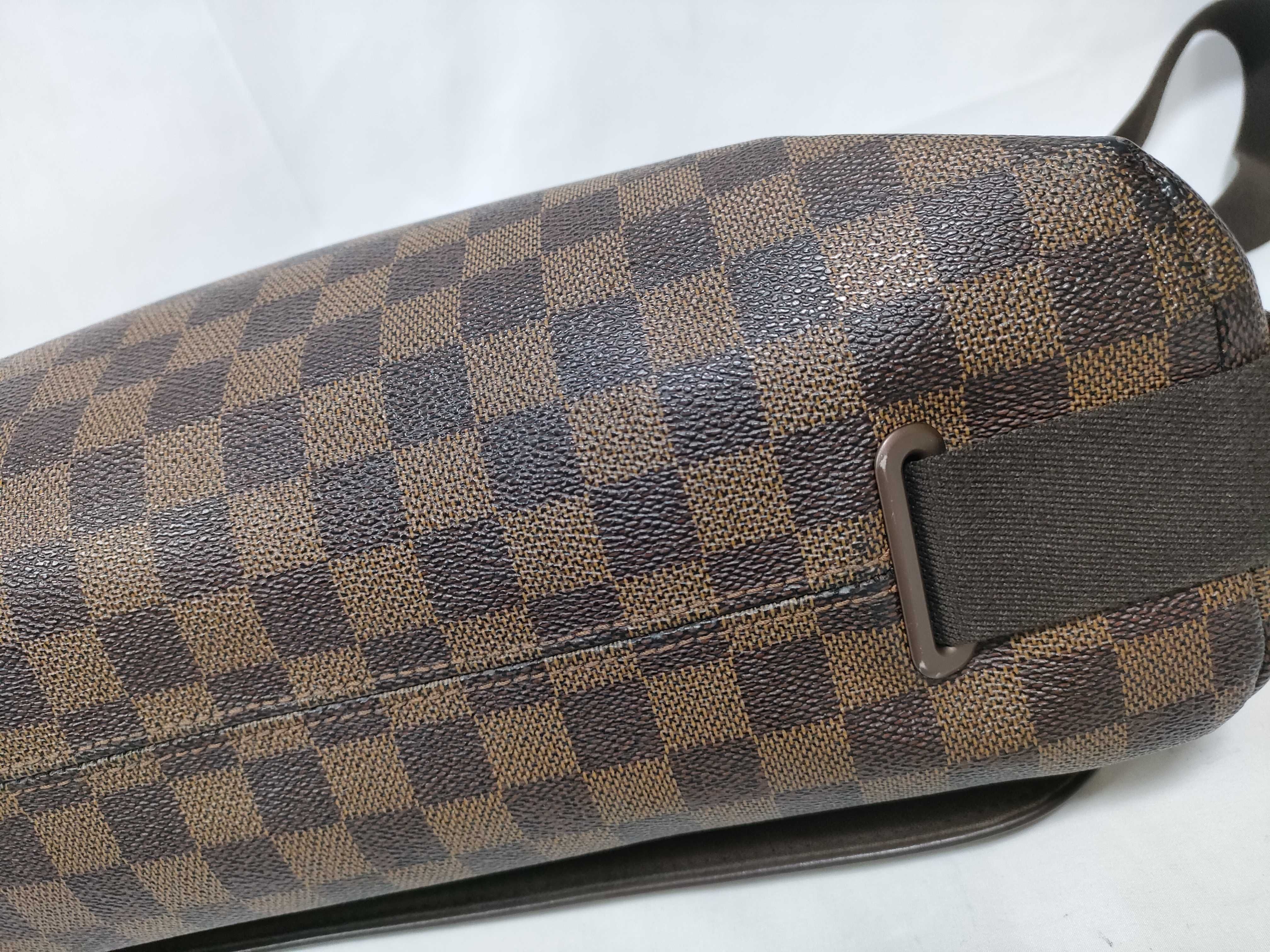 Damier Louis Vuitton Damier Shoulder Bag — view 4