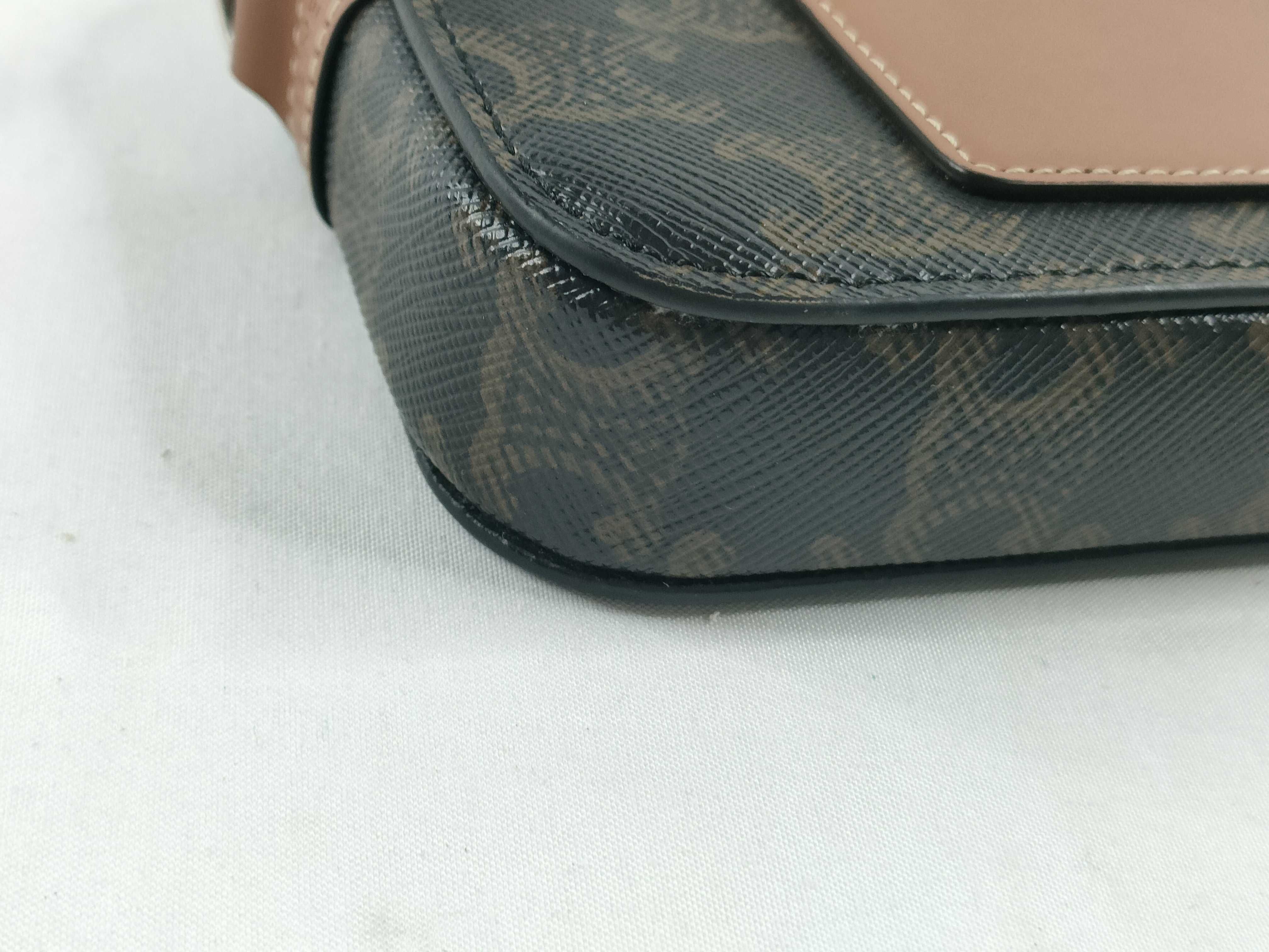 Triomphe Bag Shoulder Bag — view 3
