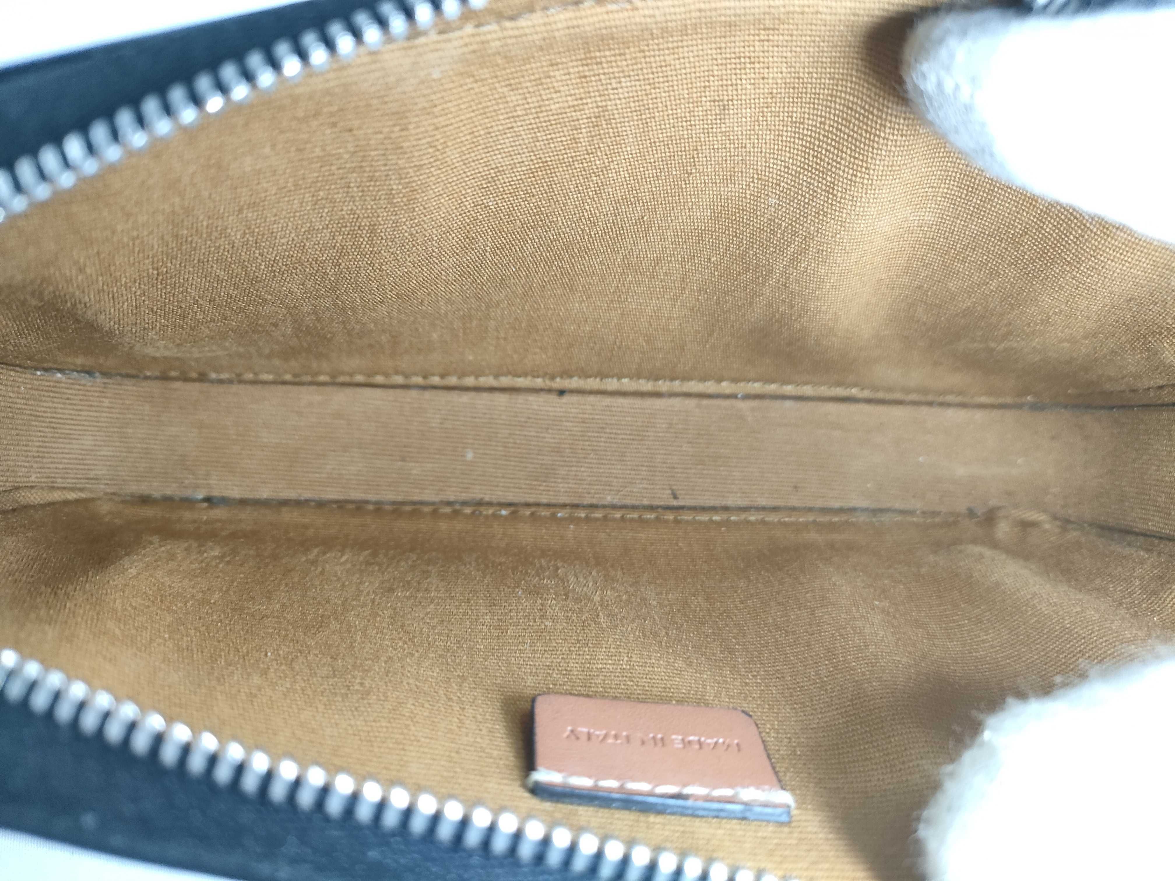 Triomphe Bag Shoulder Bag — view 8