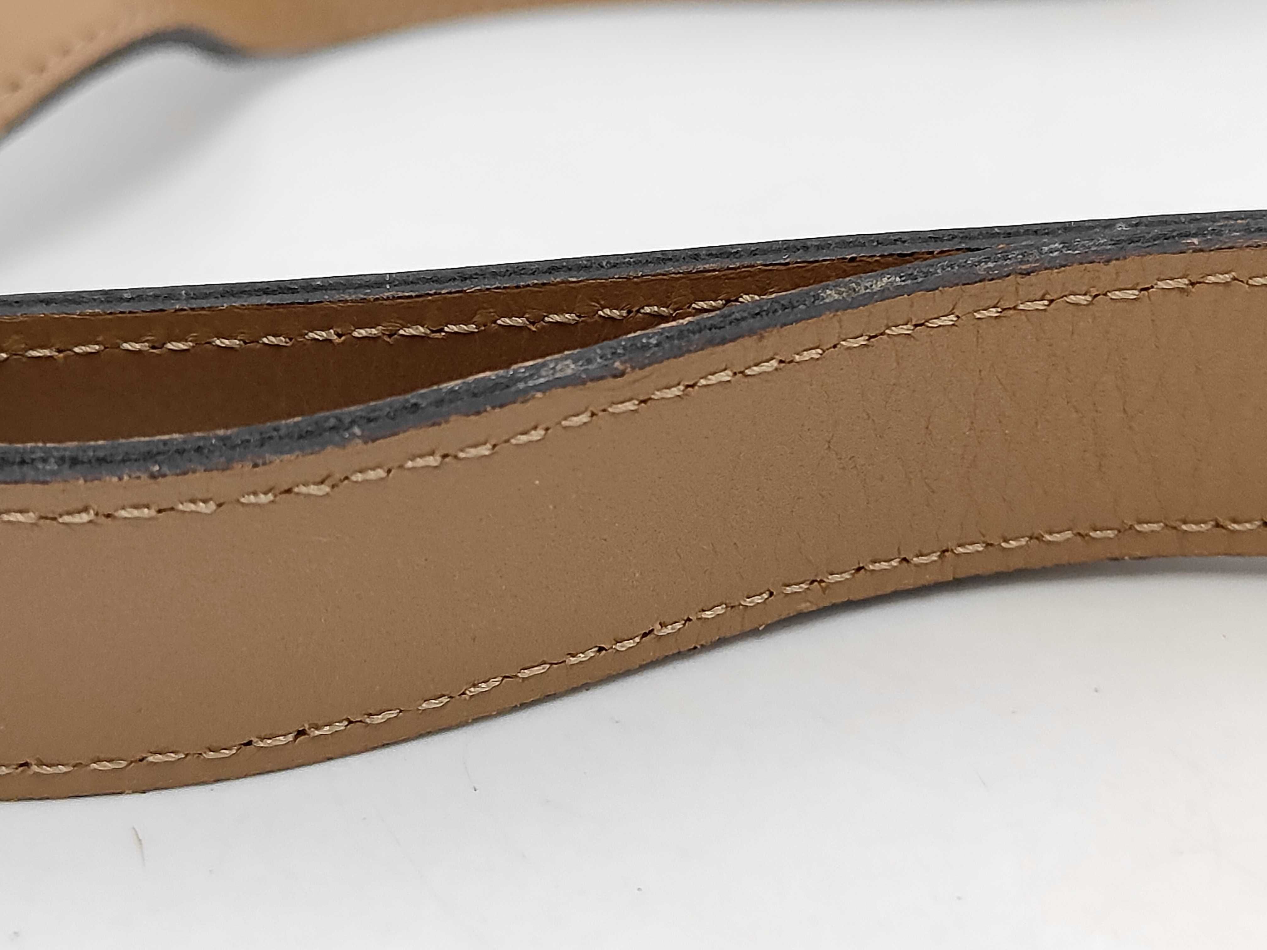 Honeycomb Pattern Leather Shoulder Bag — view 8