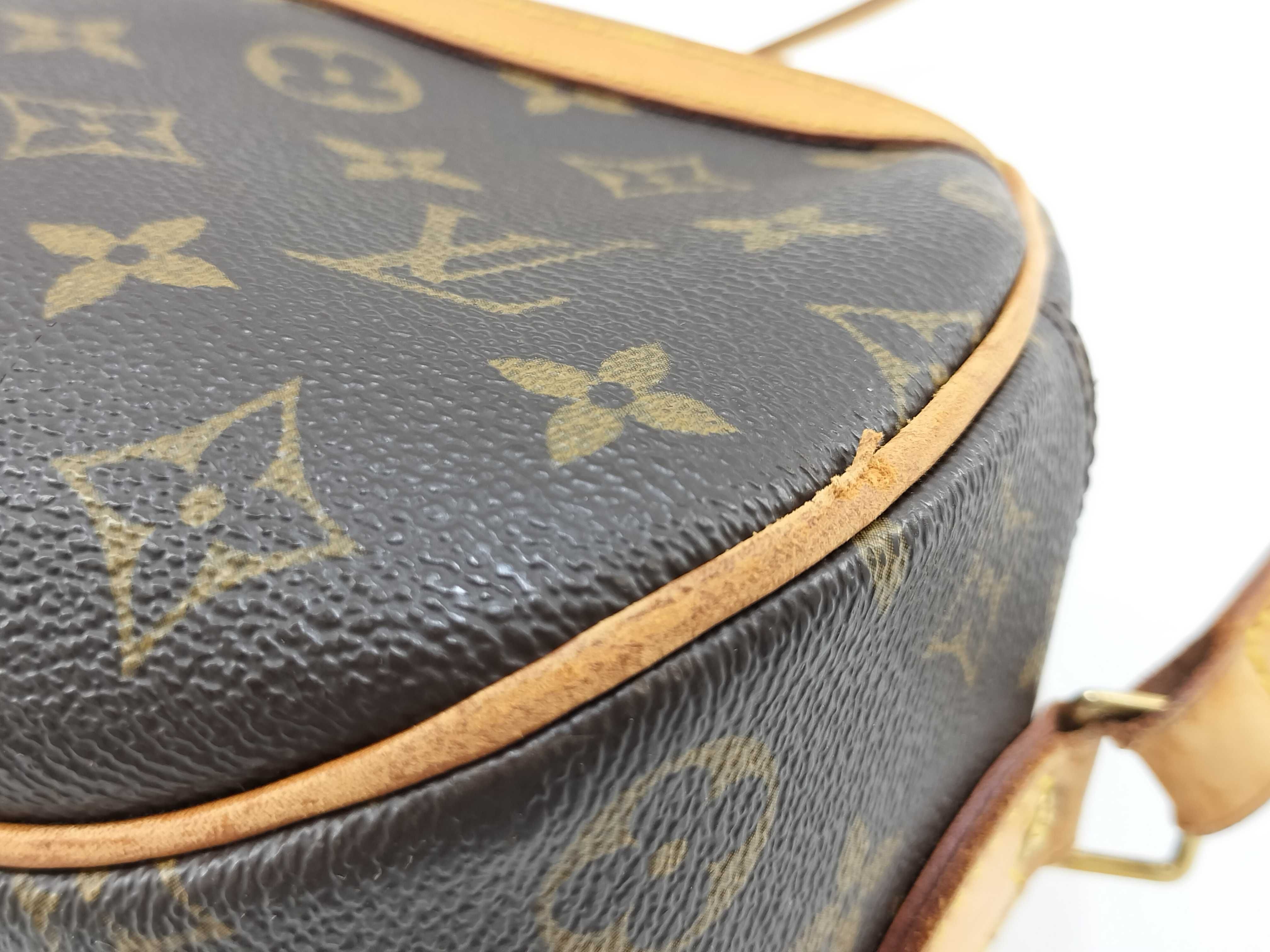 Monogram Blois Shoulder Bag (No Stickiness) — view 6