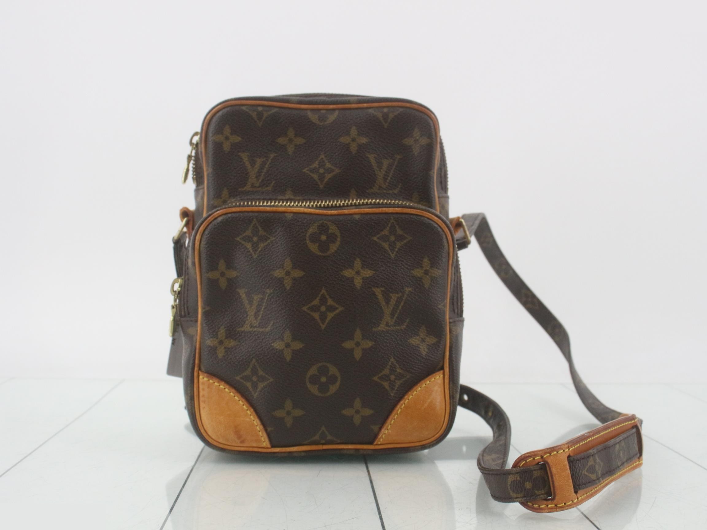 Amazon shoulder bag
