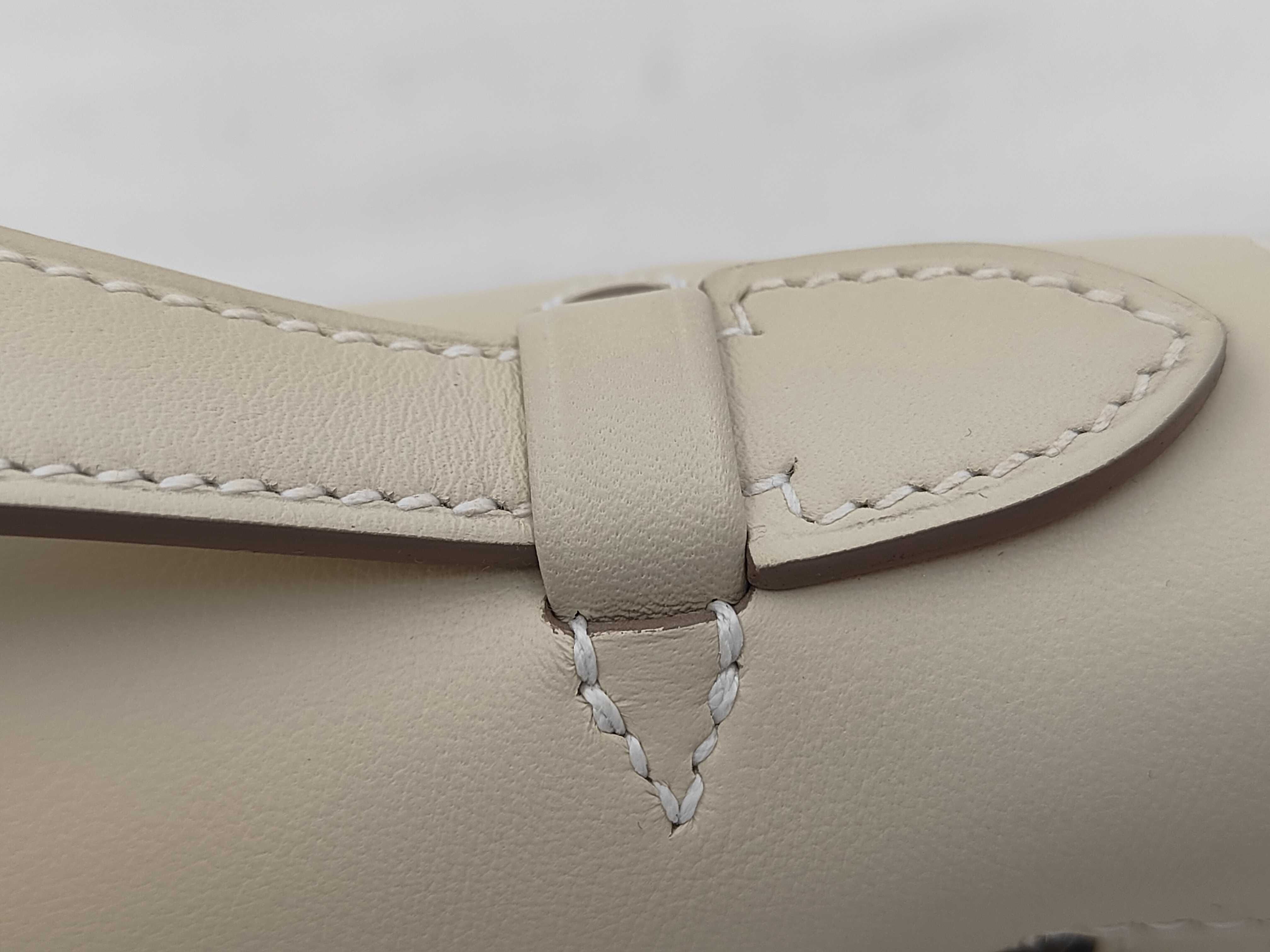 Pochette Kelly Swift Leather Craie Champagne Gold Hardware K Stamp Bag — view 5