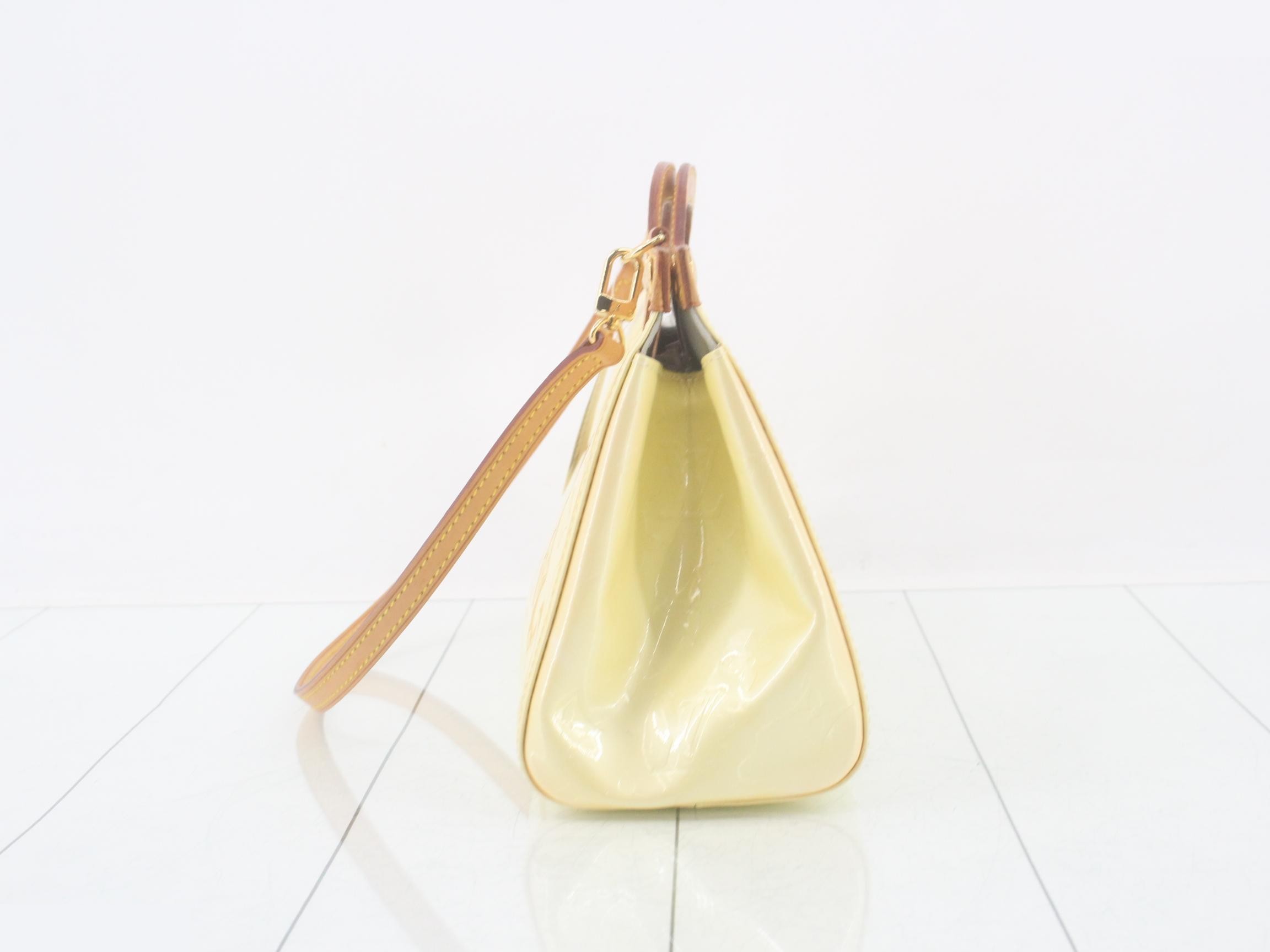 Yellow — view 3